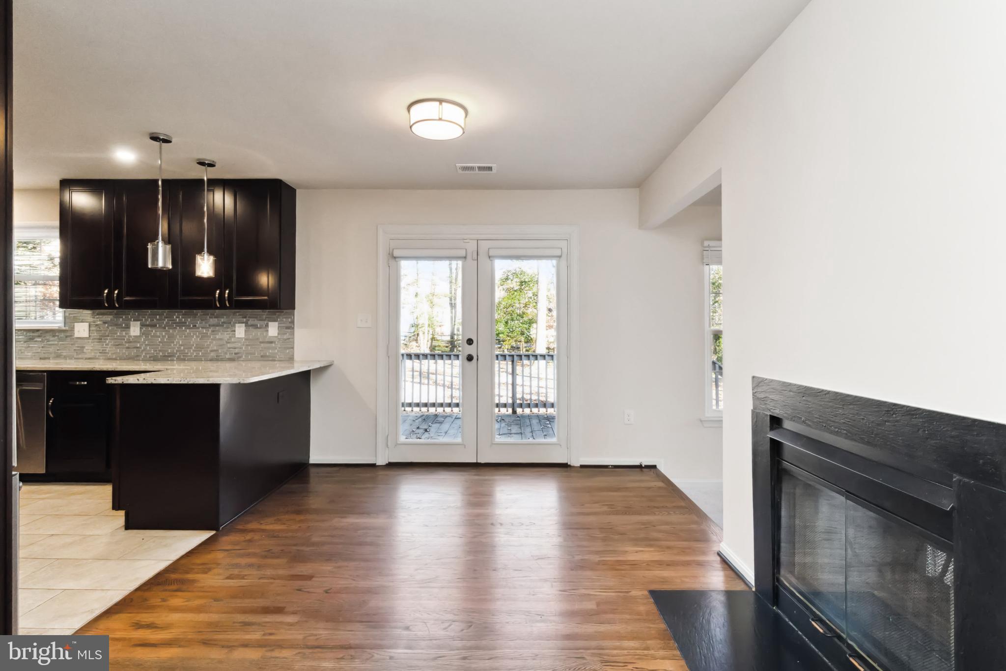 HAMPSHIRE - Residential Lease