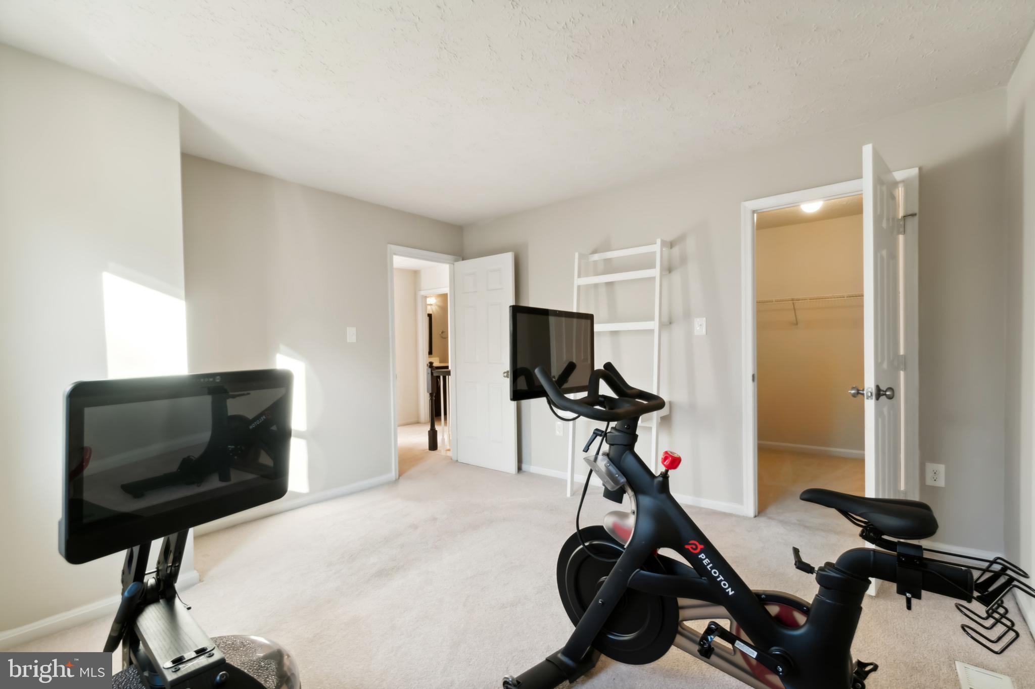 HAMPSHIRE - Residential Lease