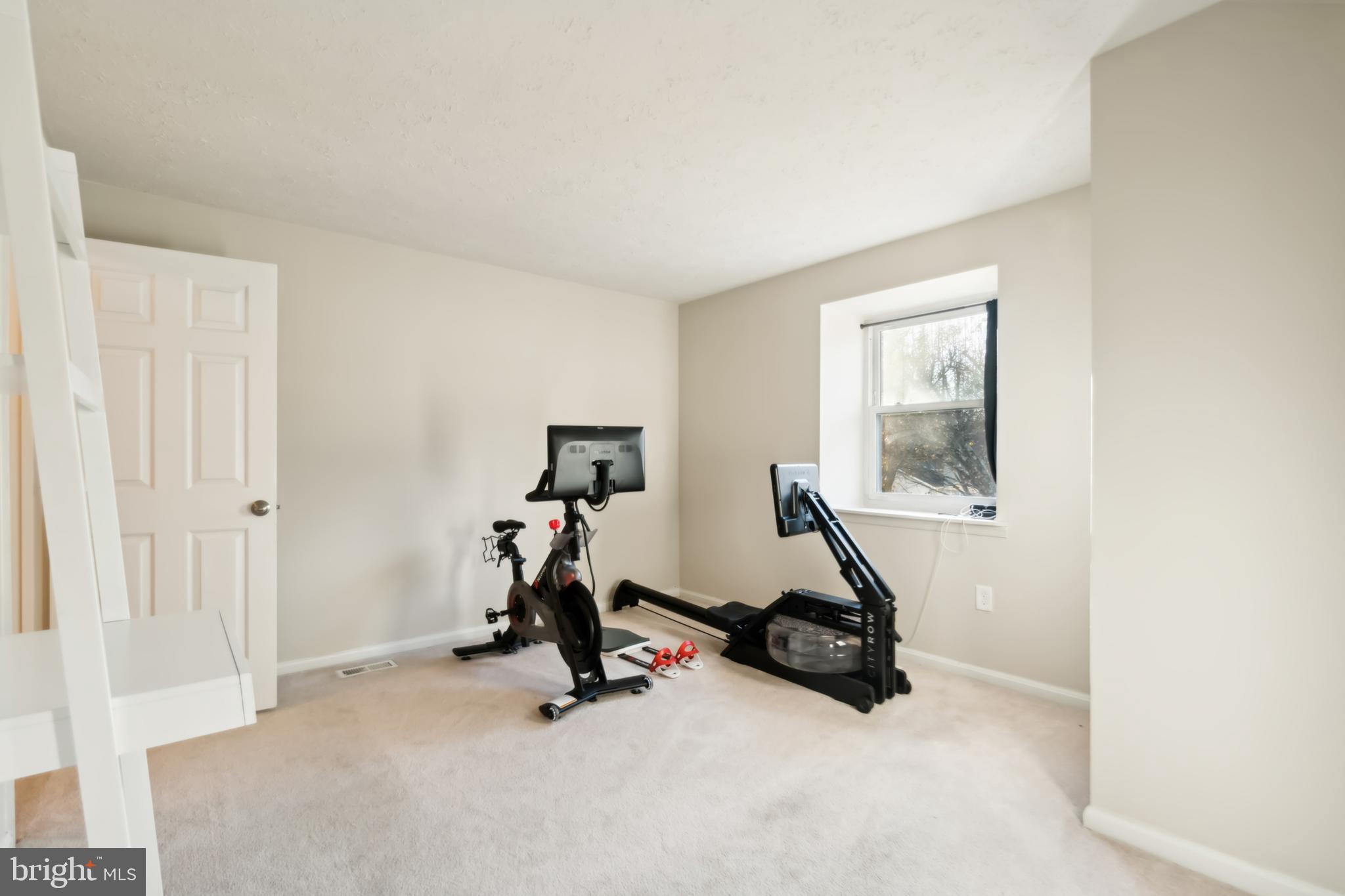 HAMPSHIRE - Residential Lease