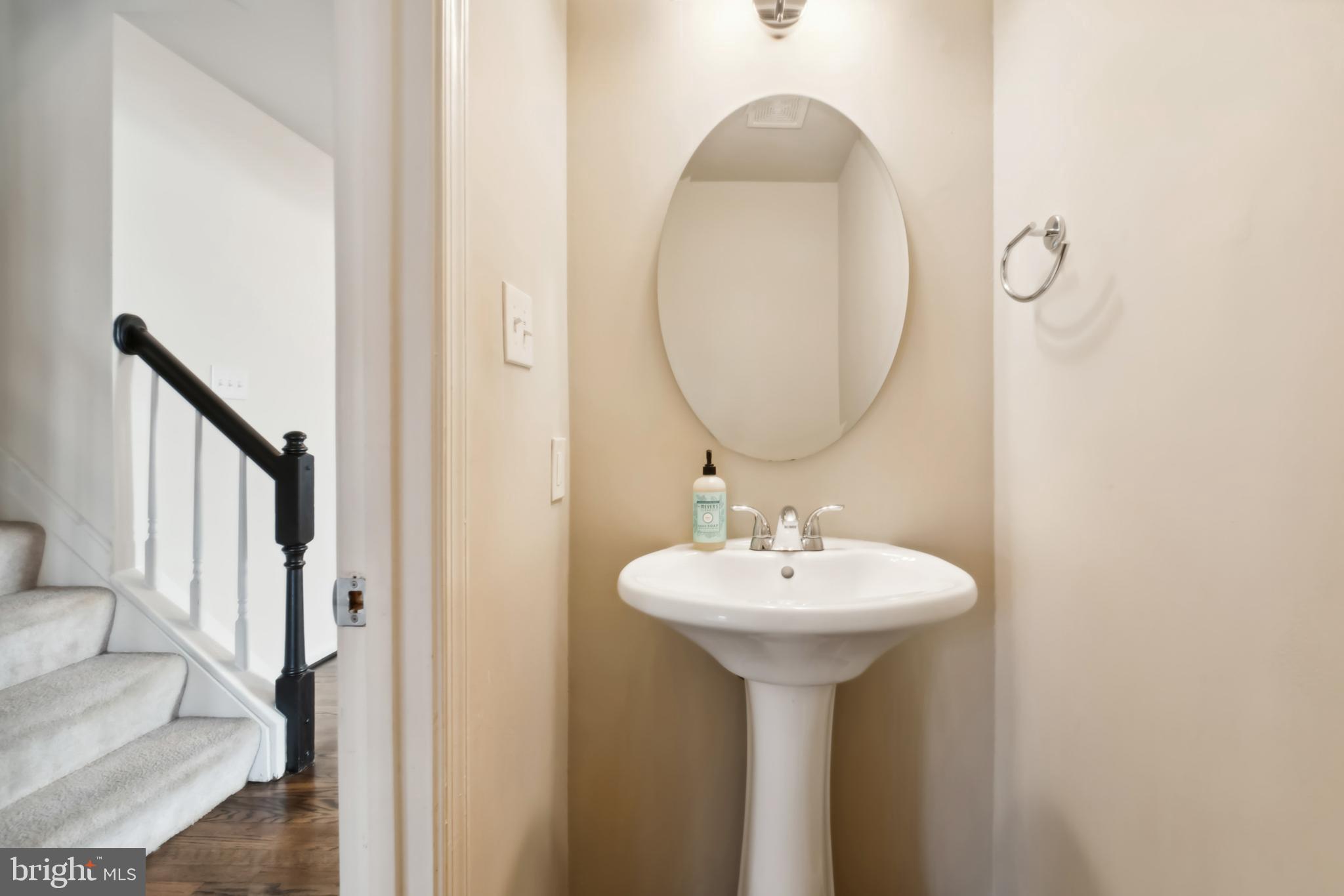 HAMPSHIRE - Residential Lease