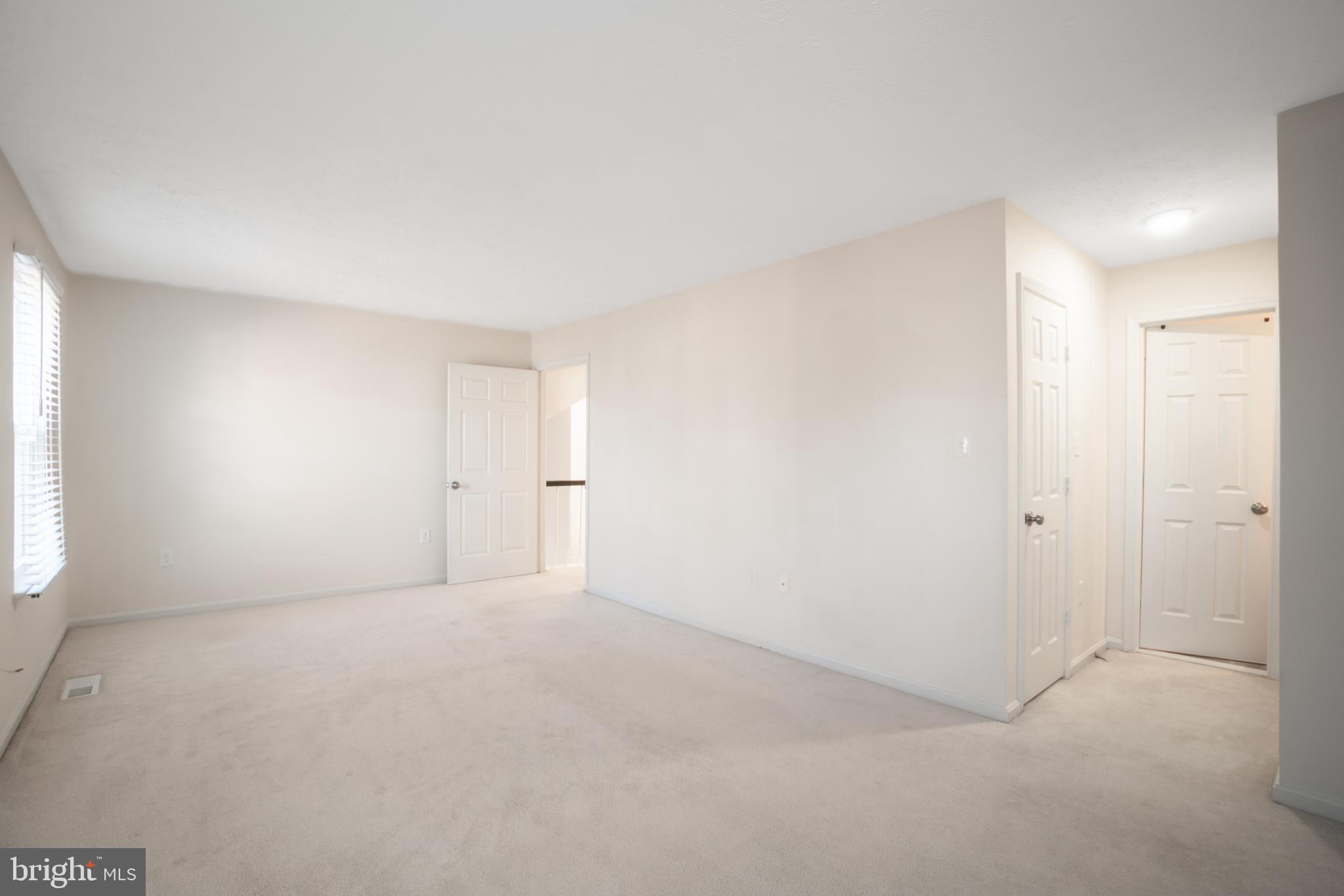 HAMPSHIRE - Residential Lease