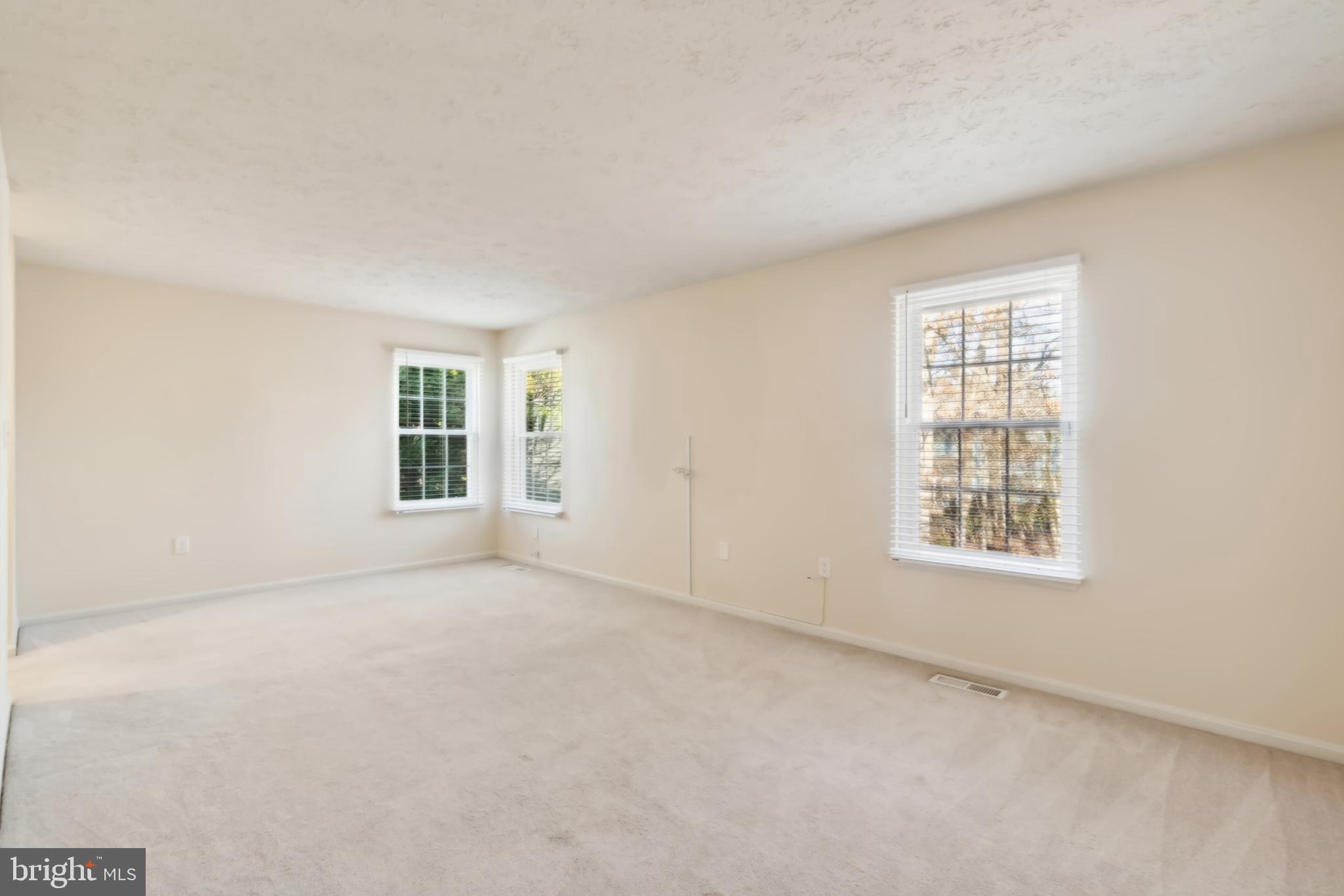 HAMPSHIRE - Residential Lease