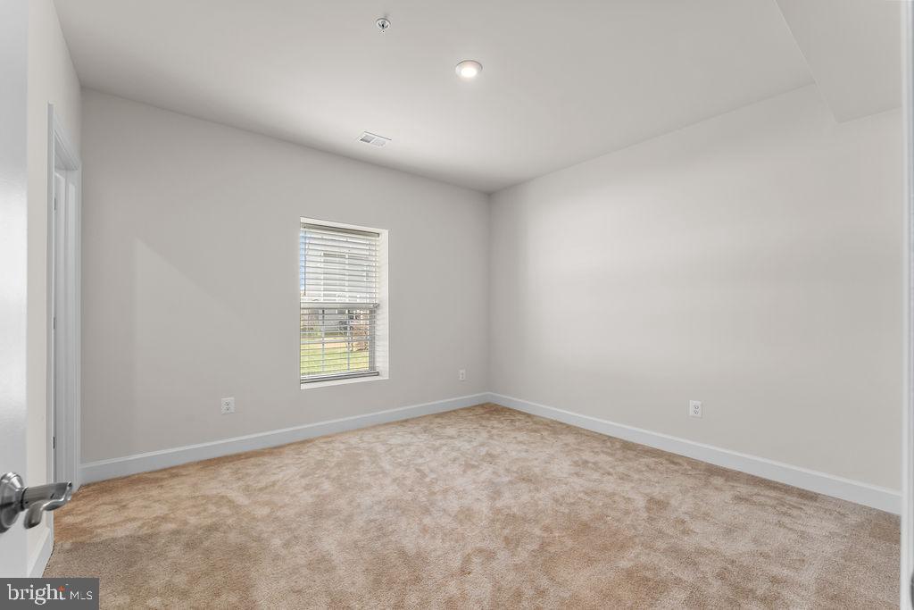 SMITH HOME FARM - Land