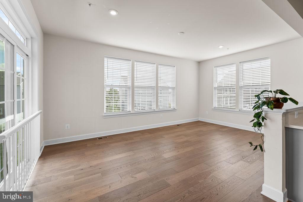 SMITH HOME FARM - Land