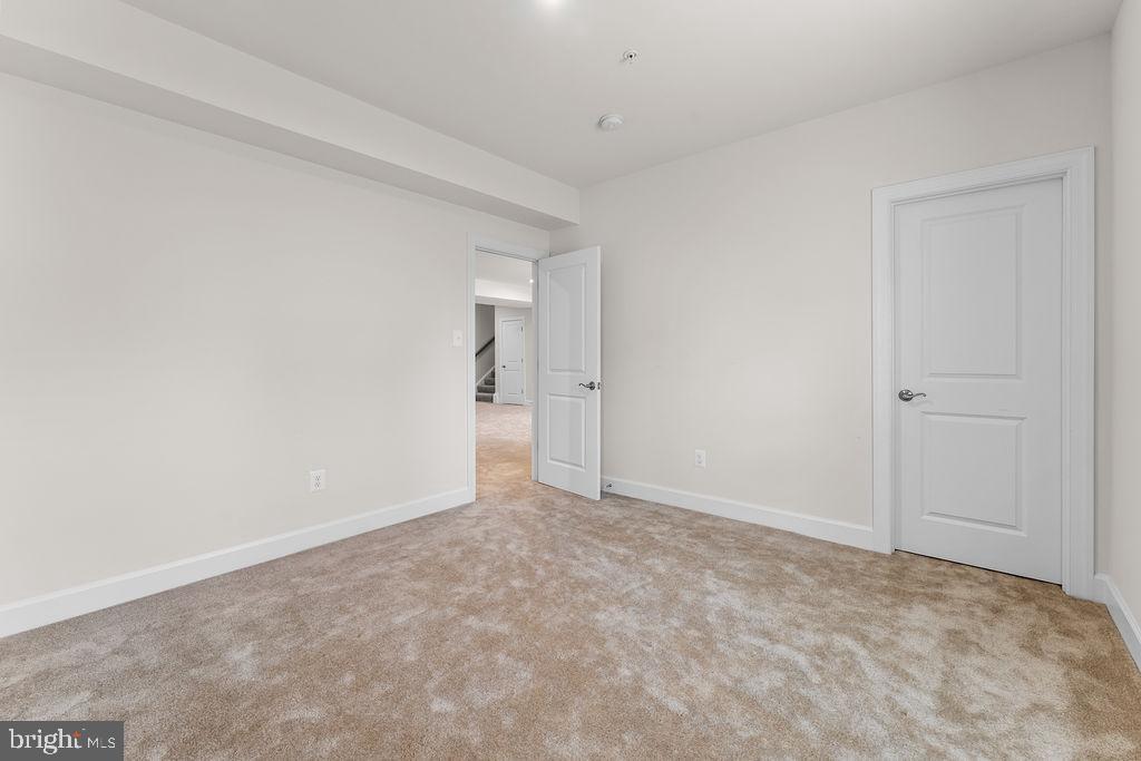 SMITH HOME FARM - Land