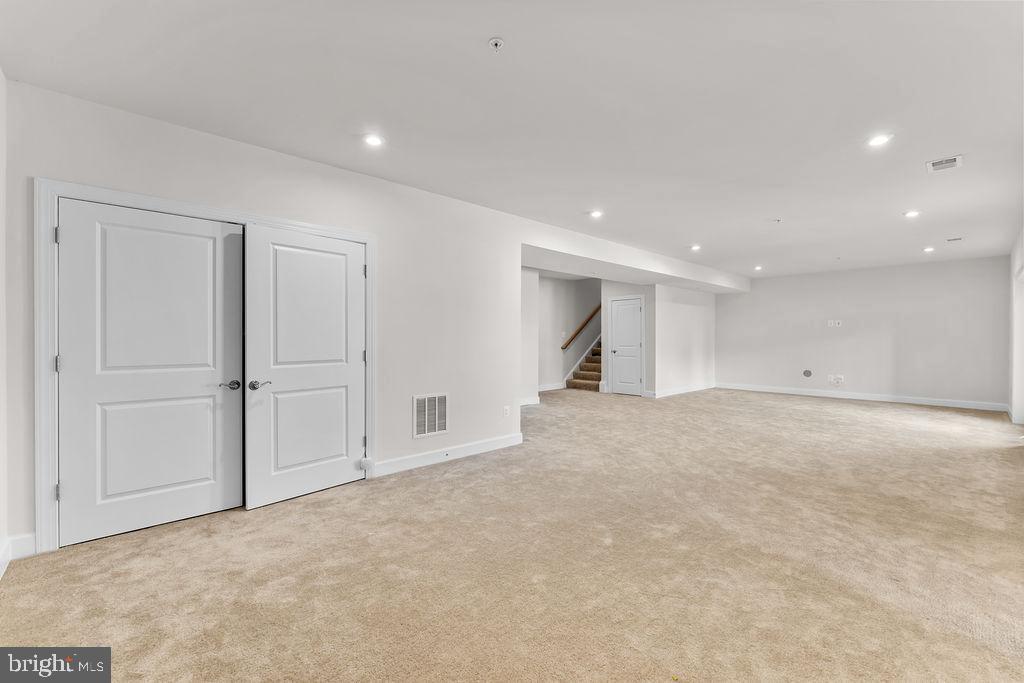 SMITH HOME FARM - Land