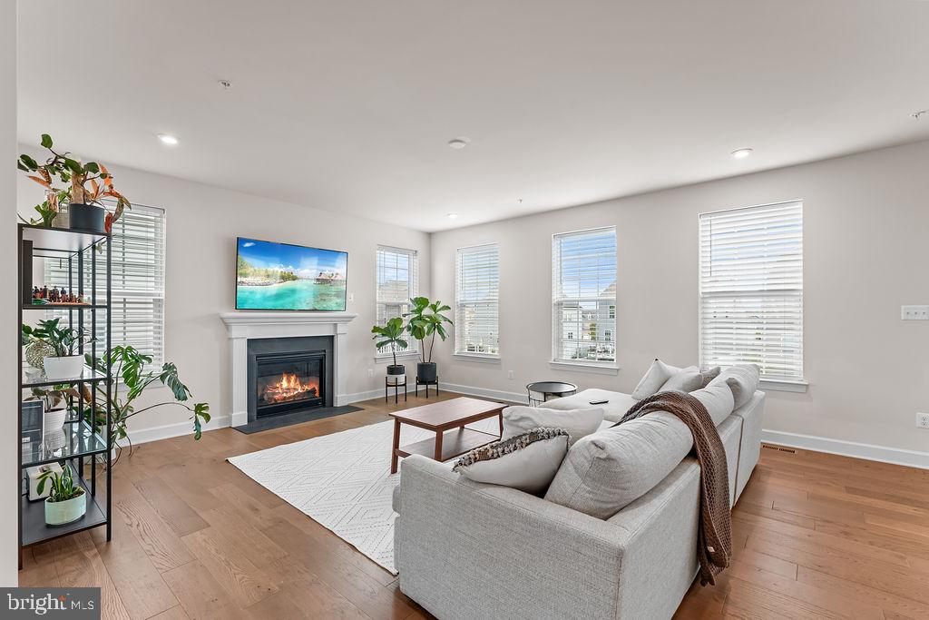 SMITH HOME FARM - Land