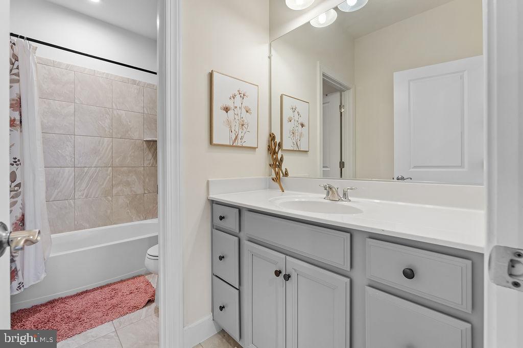 SMITH HOME FARM - Land