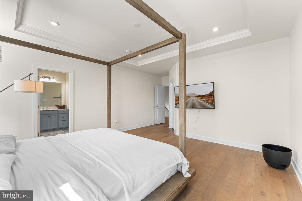 SMITH HOME FARM - Land