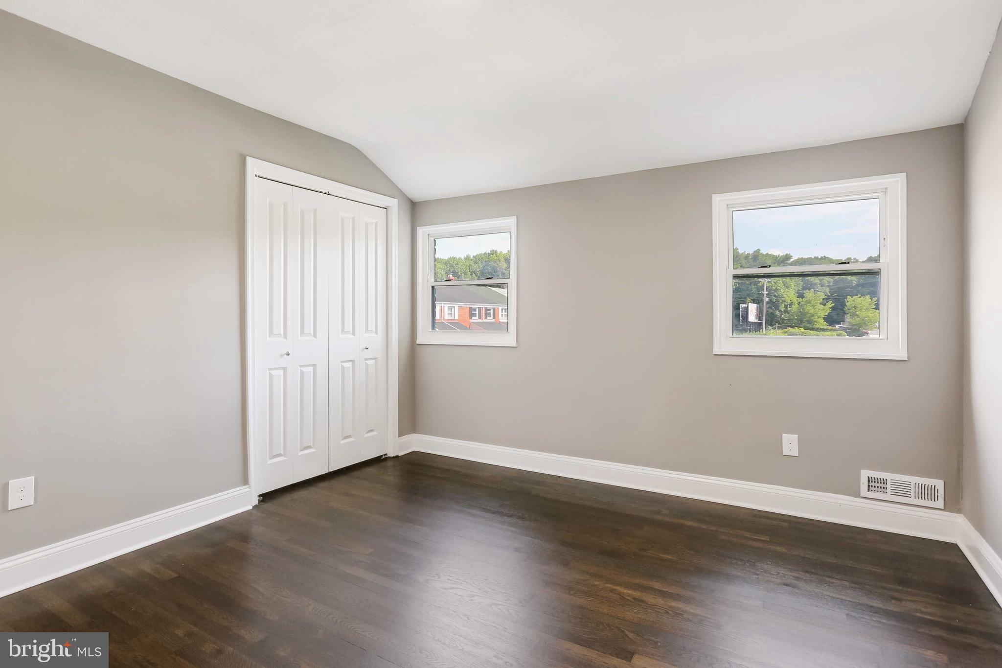 CHARLESMONT - Residential