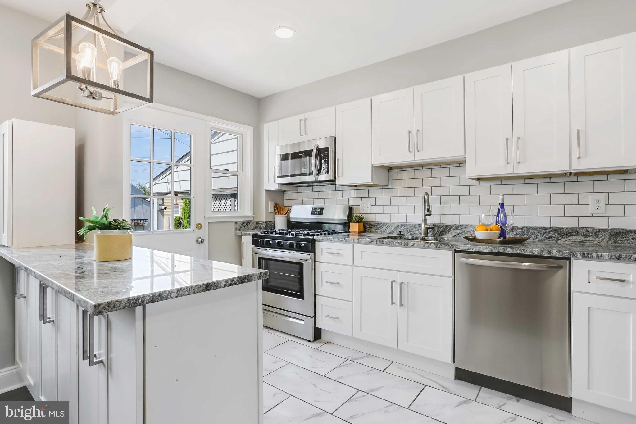 CHARLESMONT - Residential