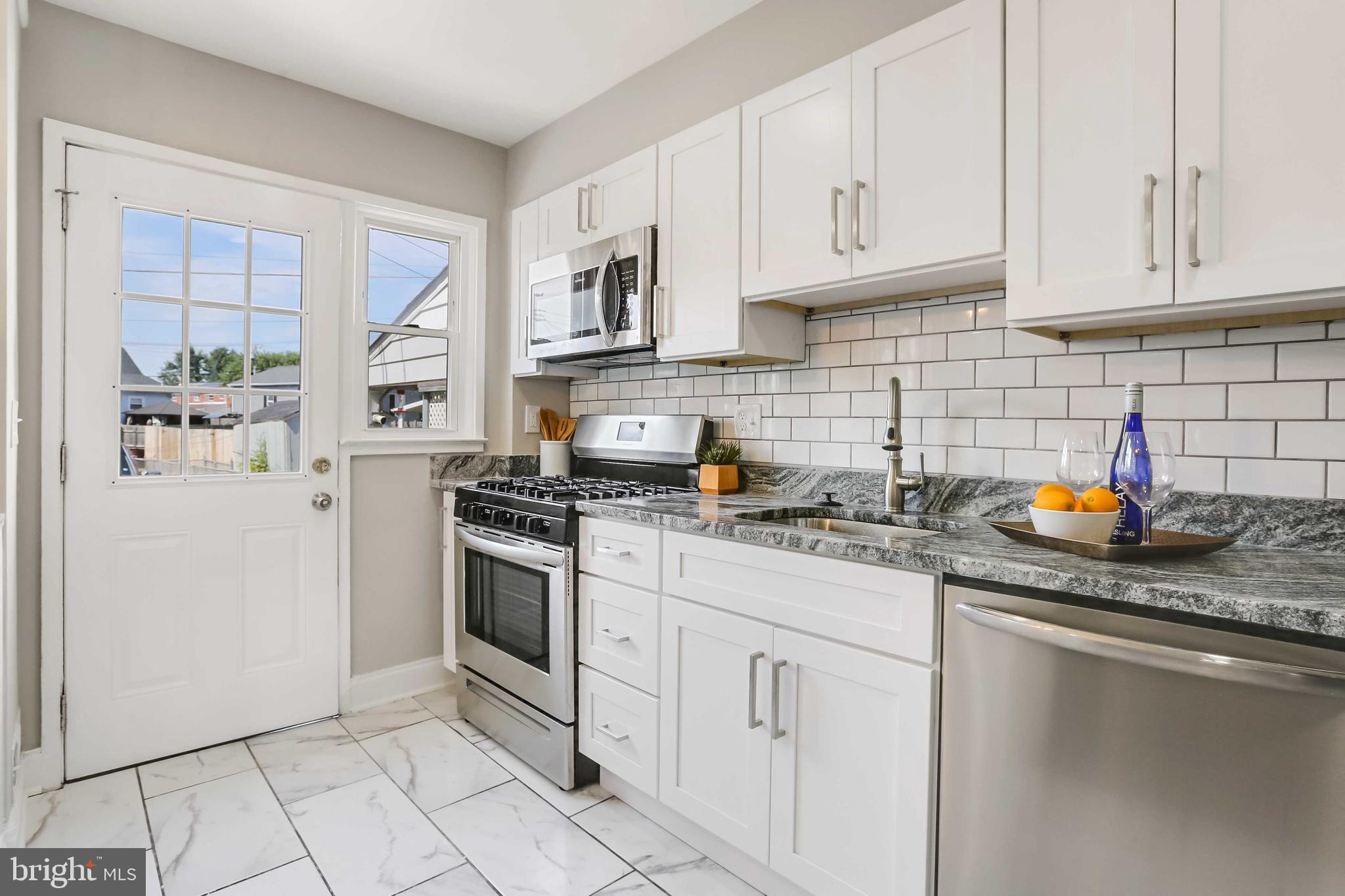 CHARLESMONT - Residential