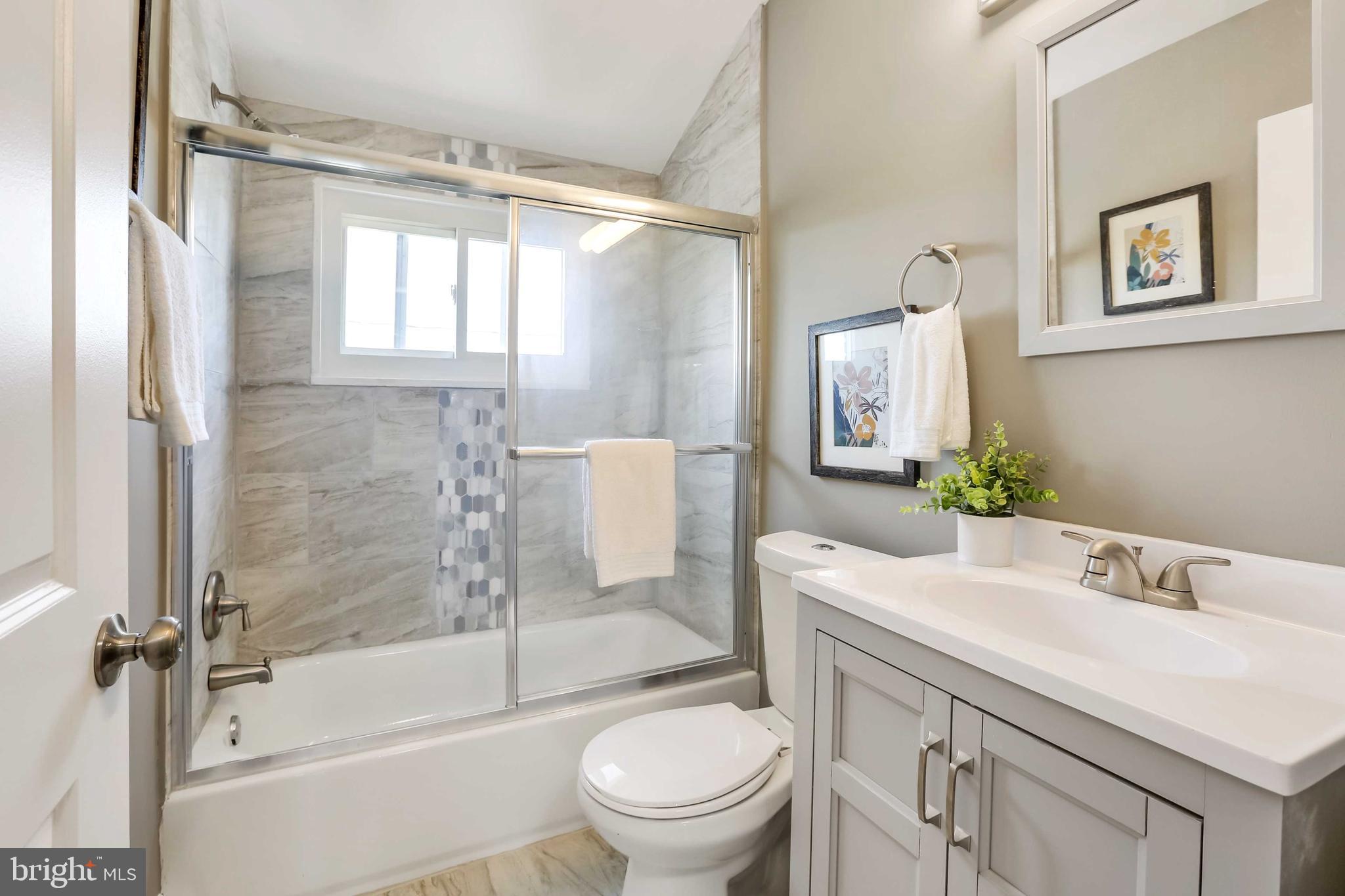 CHARLESMONT - Residential