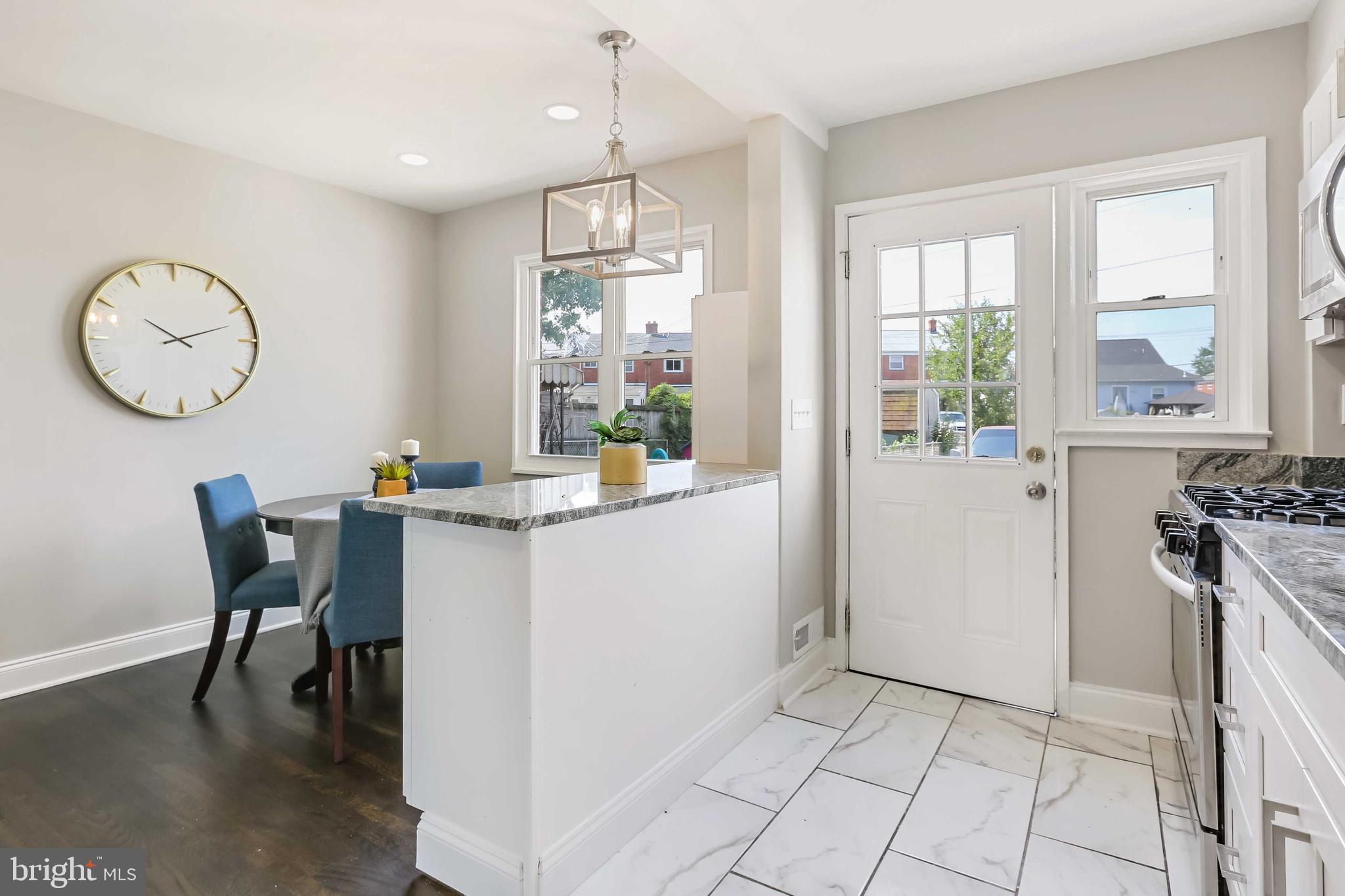 CHARLESMONT - Residential