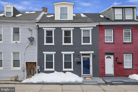 47 E SOUTH STREET YORK PA 17401