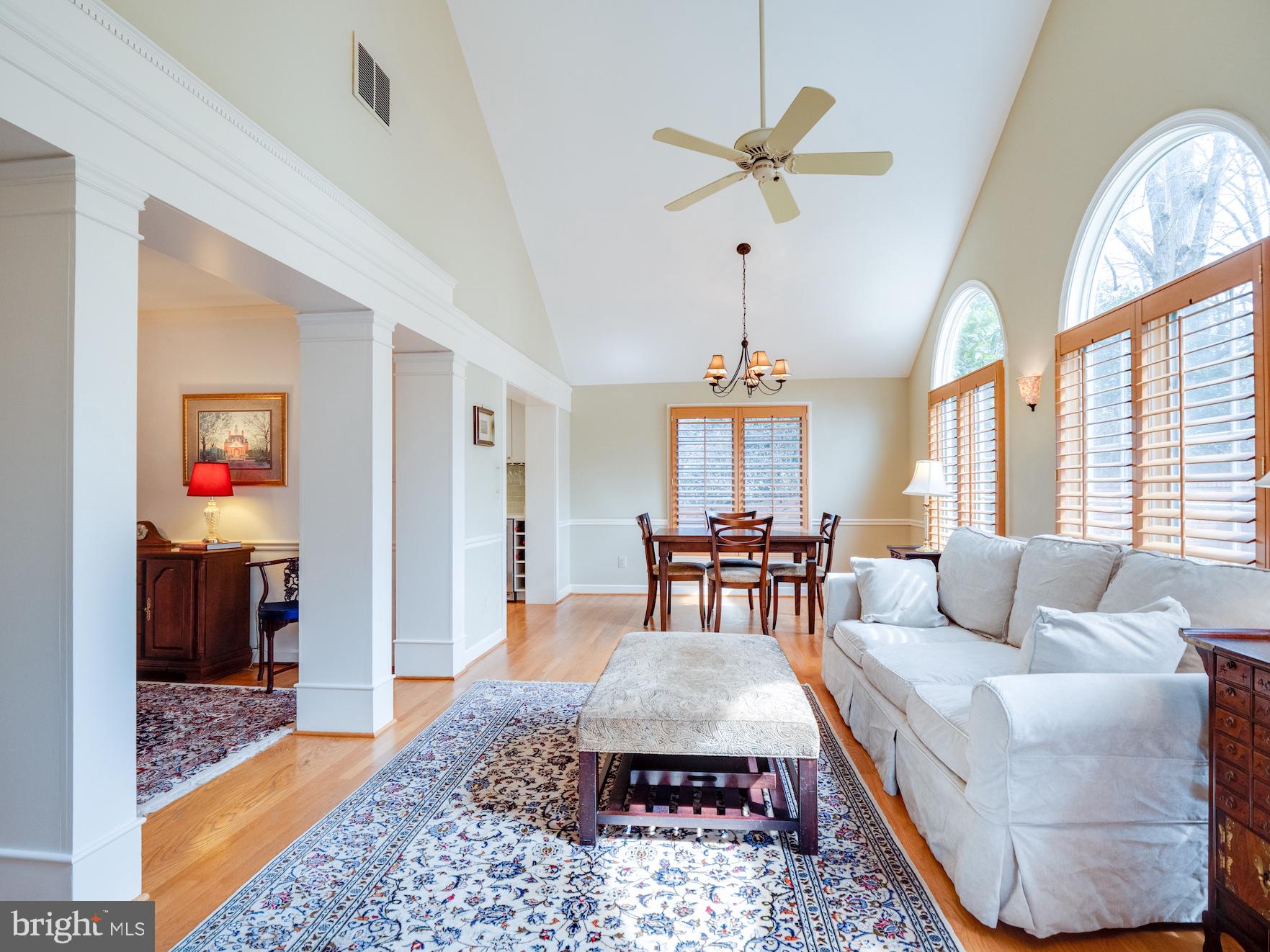 COUNTRY CLUB HILLS - Residential