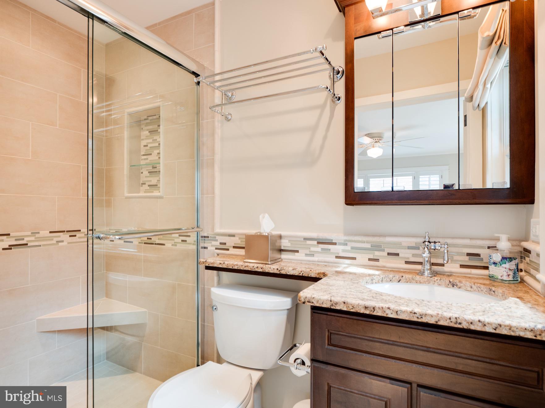 COUNTRY CLUB HILLS - Residential