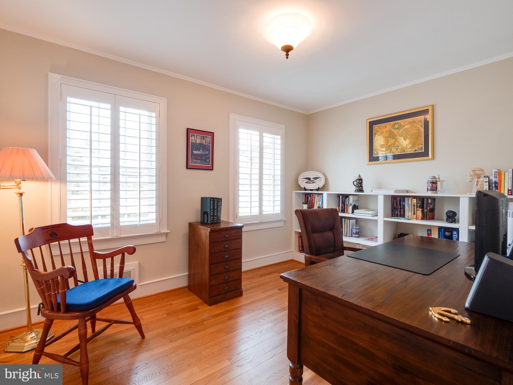 COUNTRY CLUB HILLS - Residential