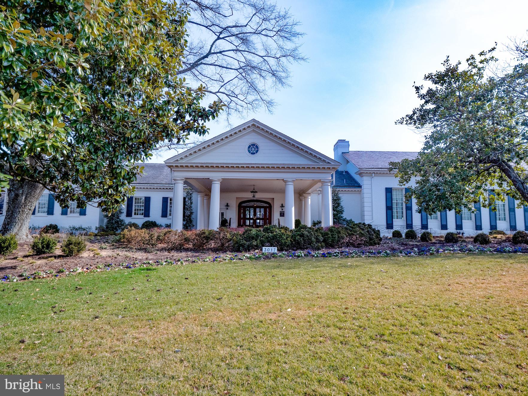 COUNTRY CLUB HILLS - Residential