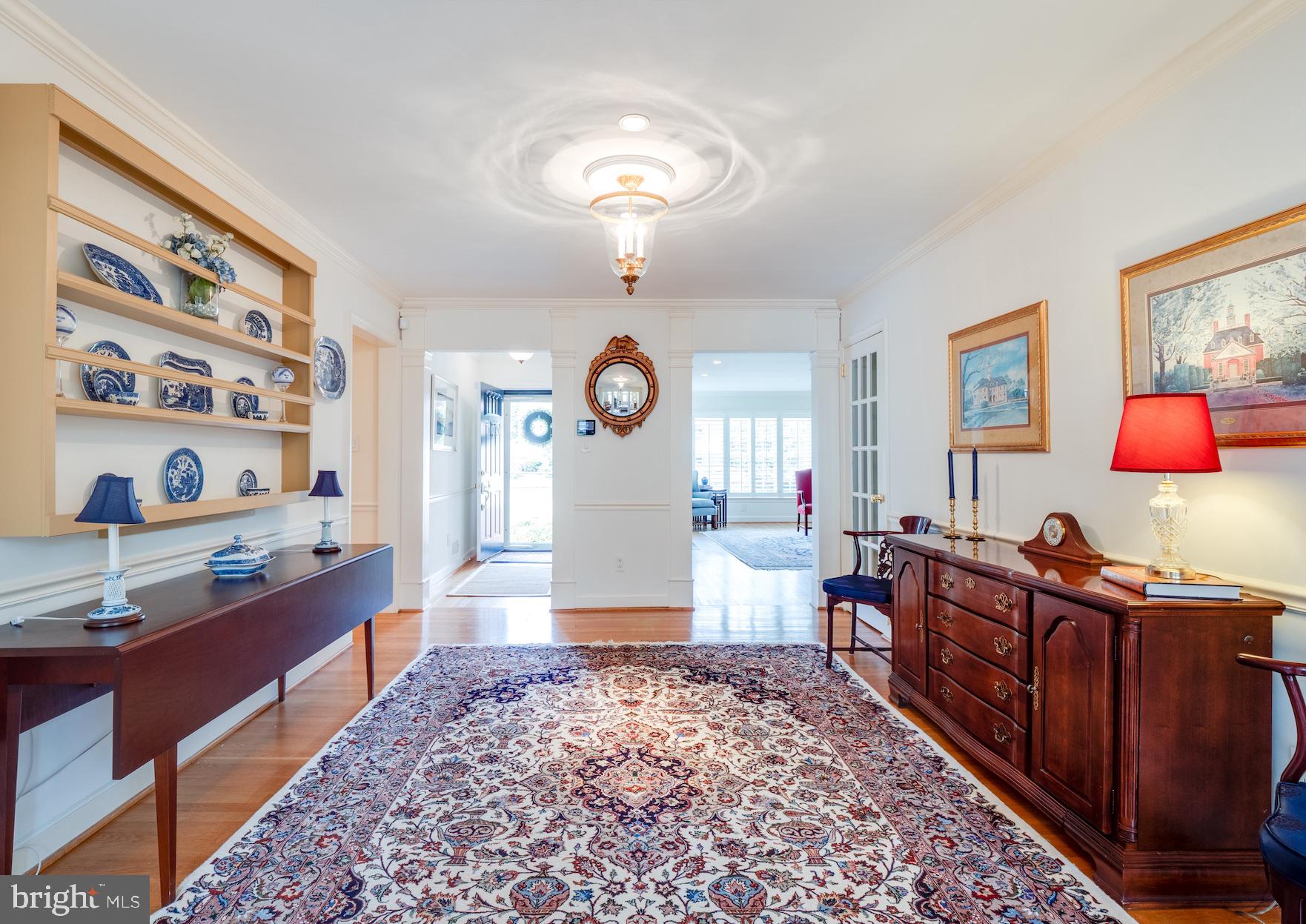 COUNTRY CLUB HILLS - Residential