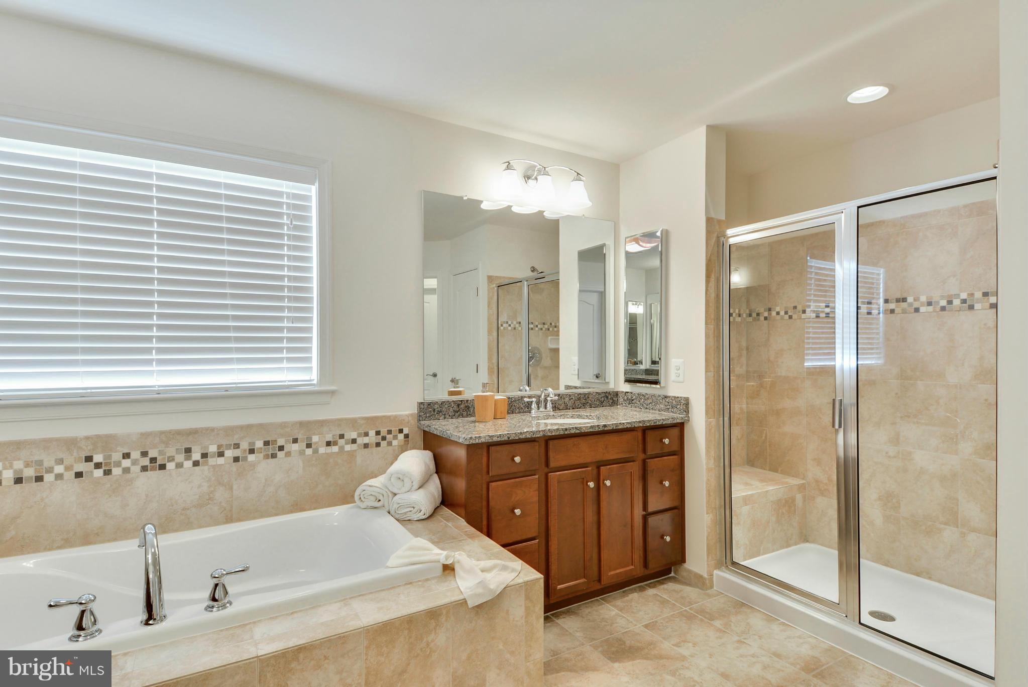 STONE RIDGE LAND BAY 1 - Residential