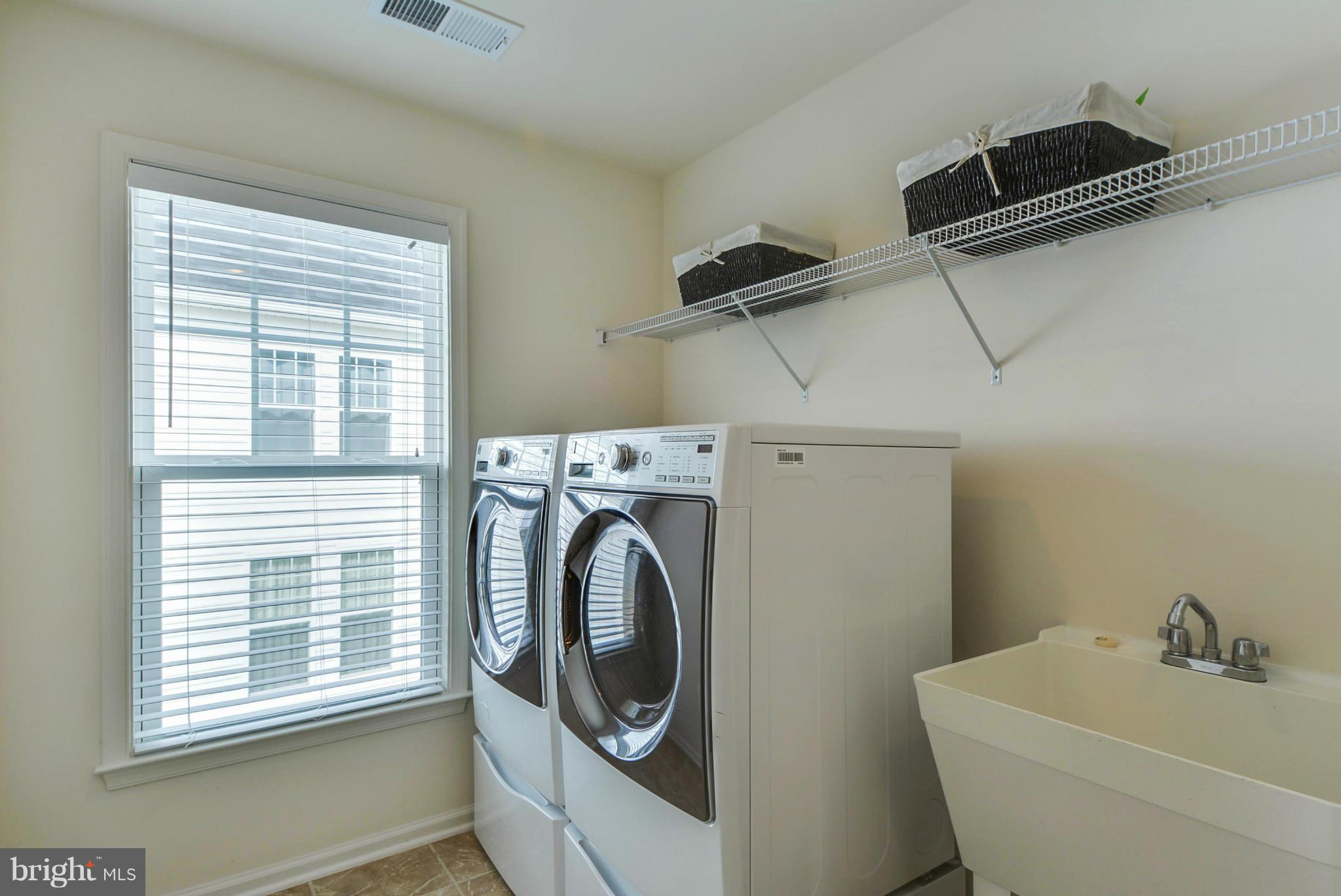 STONE RIDGE LAND BAY 1 - Residential