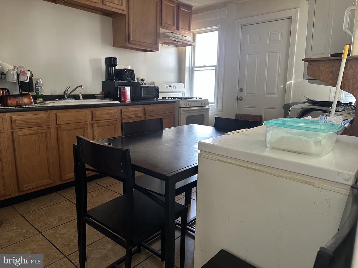 FOREST PARK - Residential Income