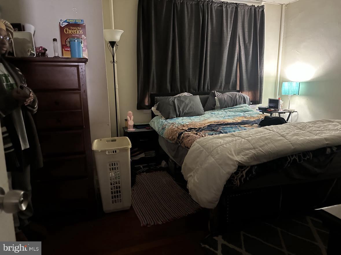 FOREST PARK - Residential Income