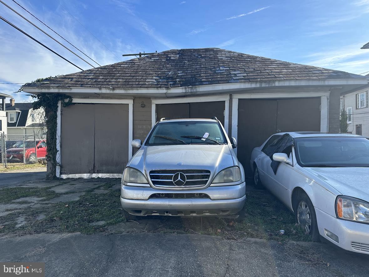 FOREST PARK - Residential Income