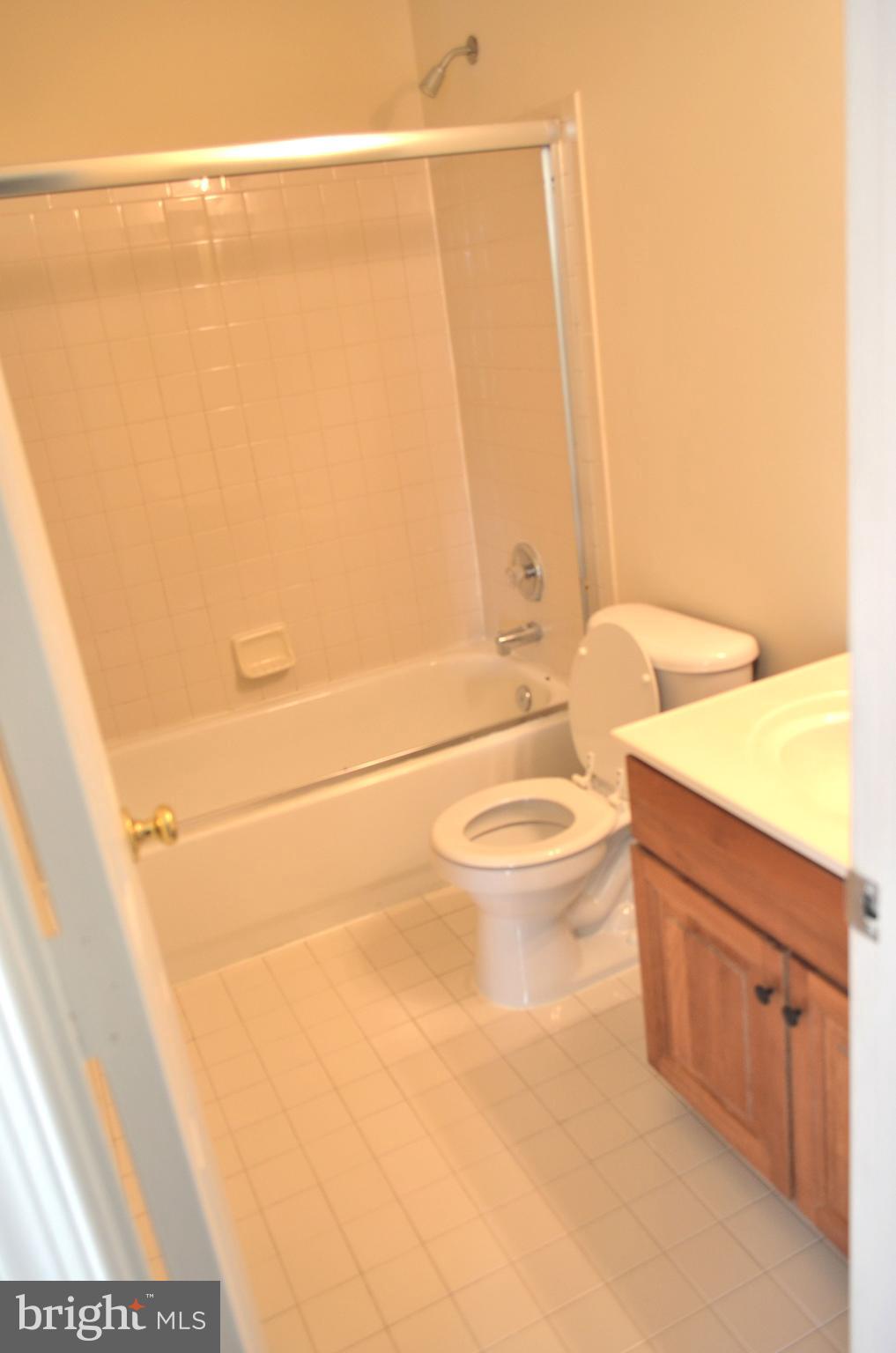 FOXBOROUGH - Residential Lease