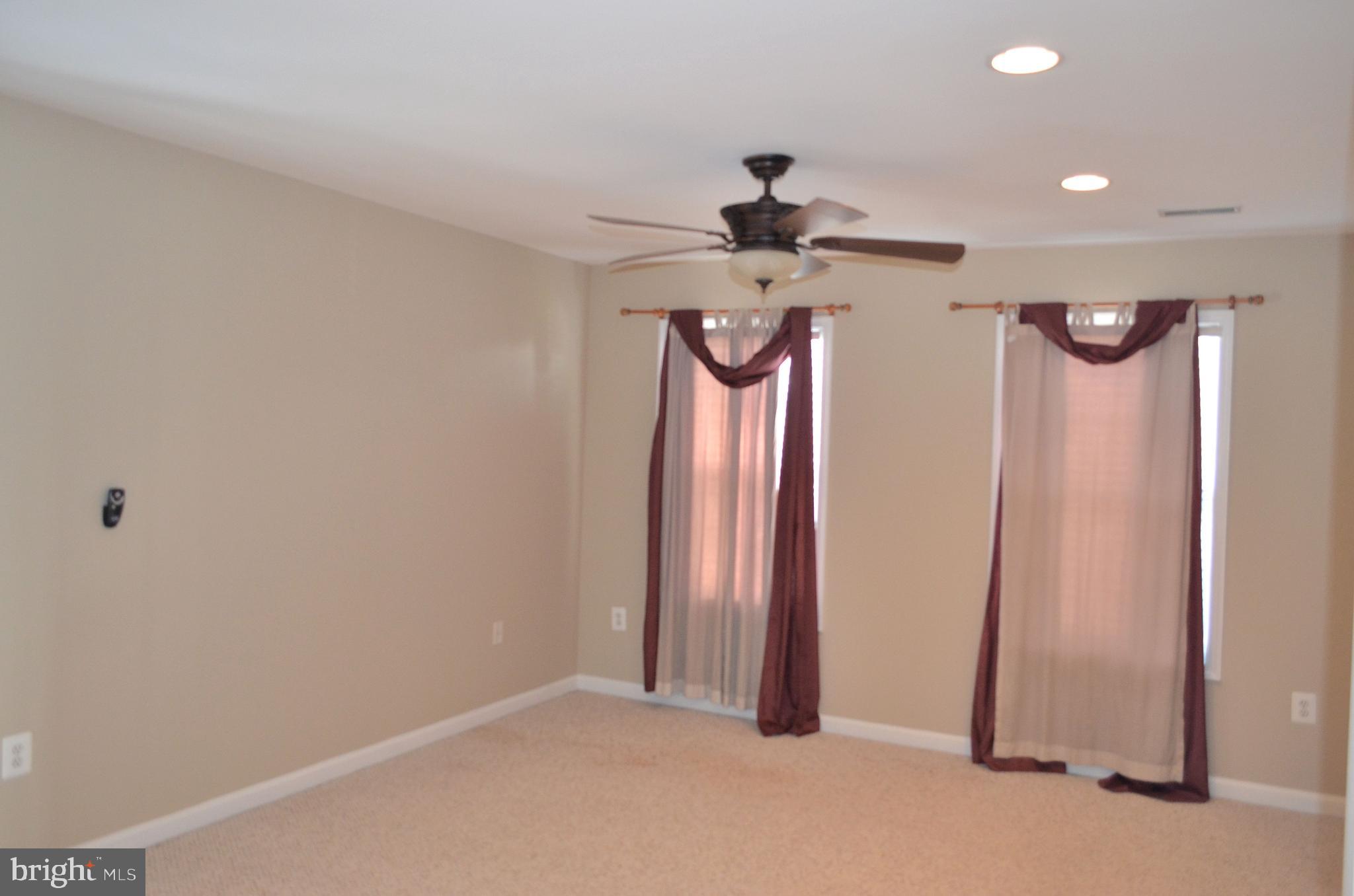 FOXBOROUGH - Residential Lease