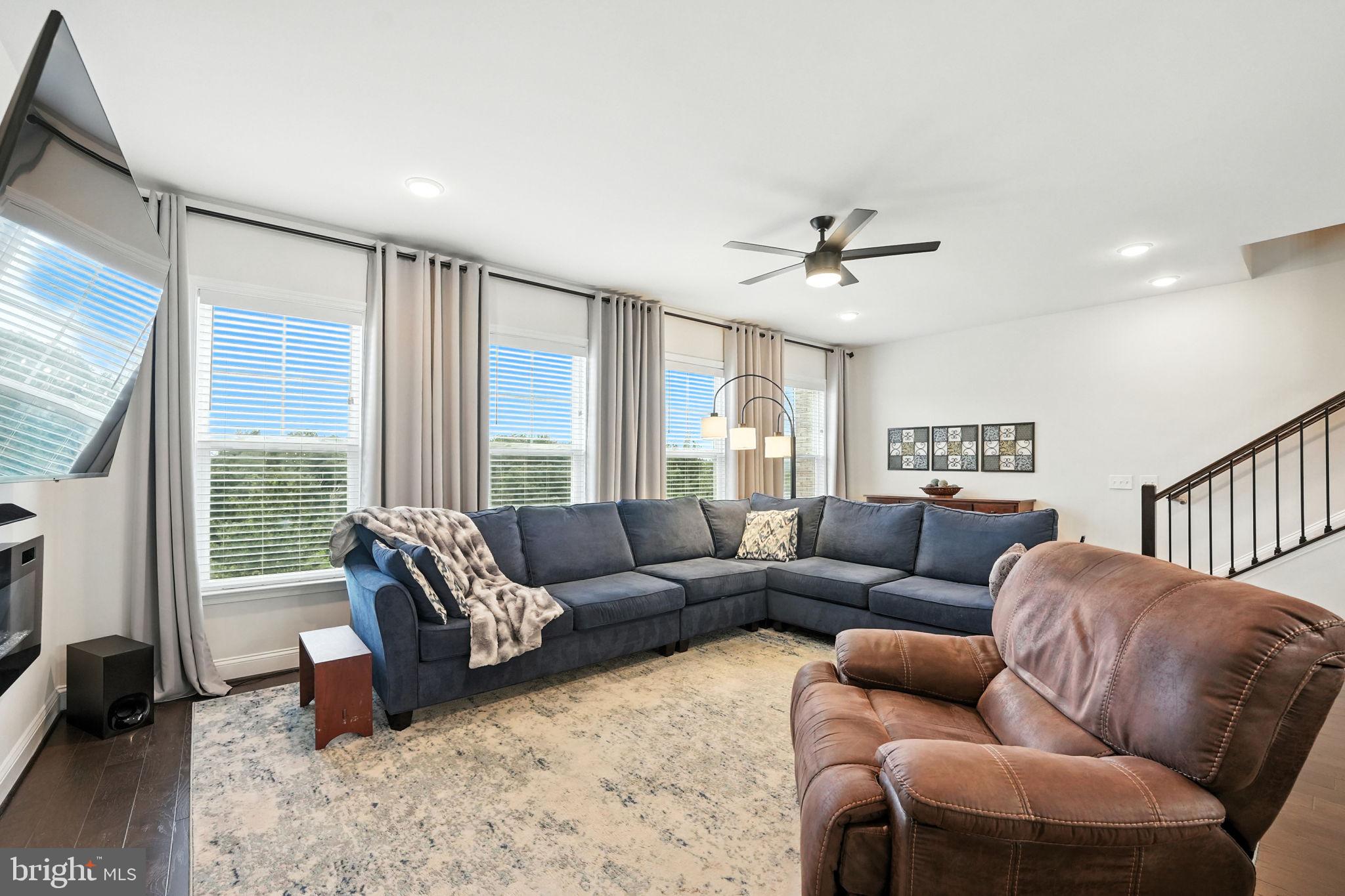 POTOMAC SHORES - Residential