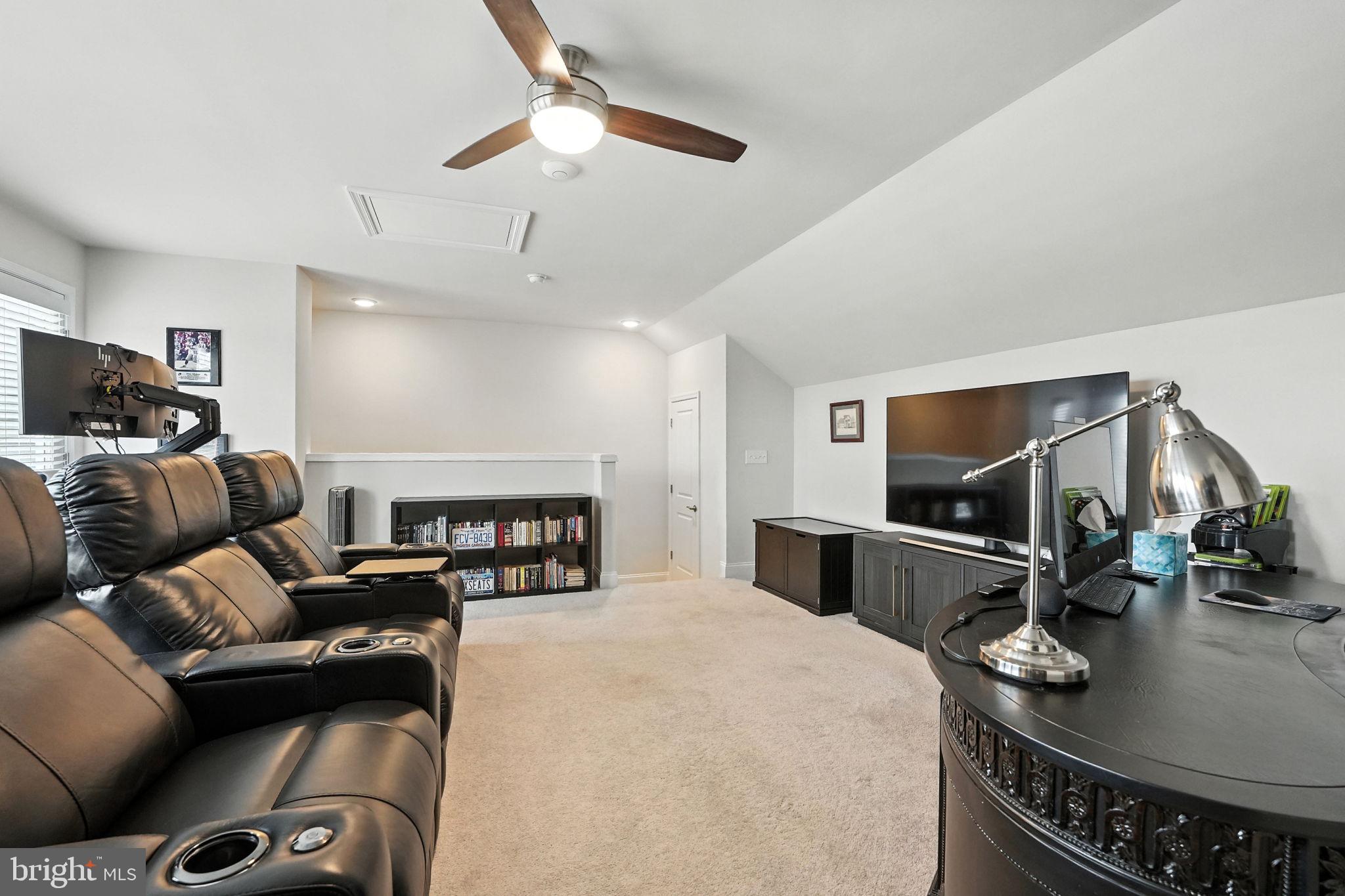 POTOMAC SHORES - Residential