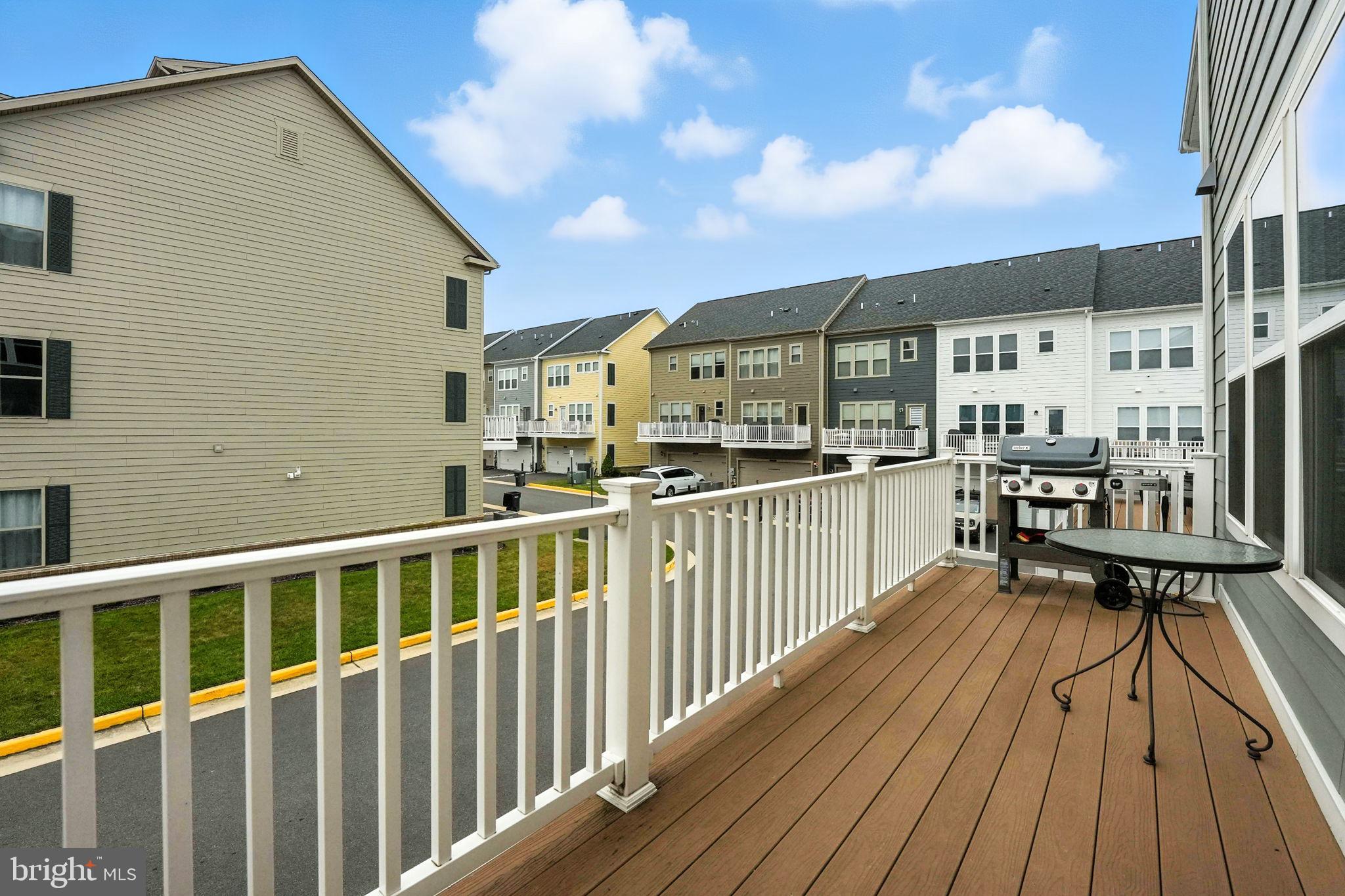 POTOMAC SHORES - Residential