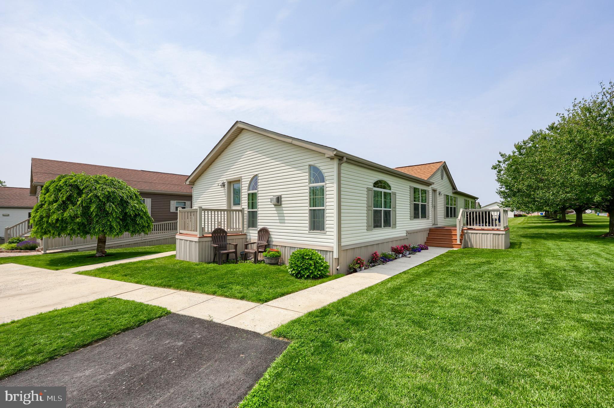 22 SARAH AVENUE