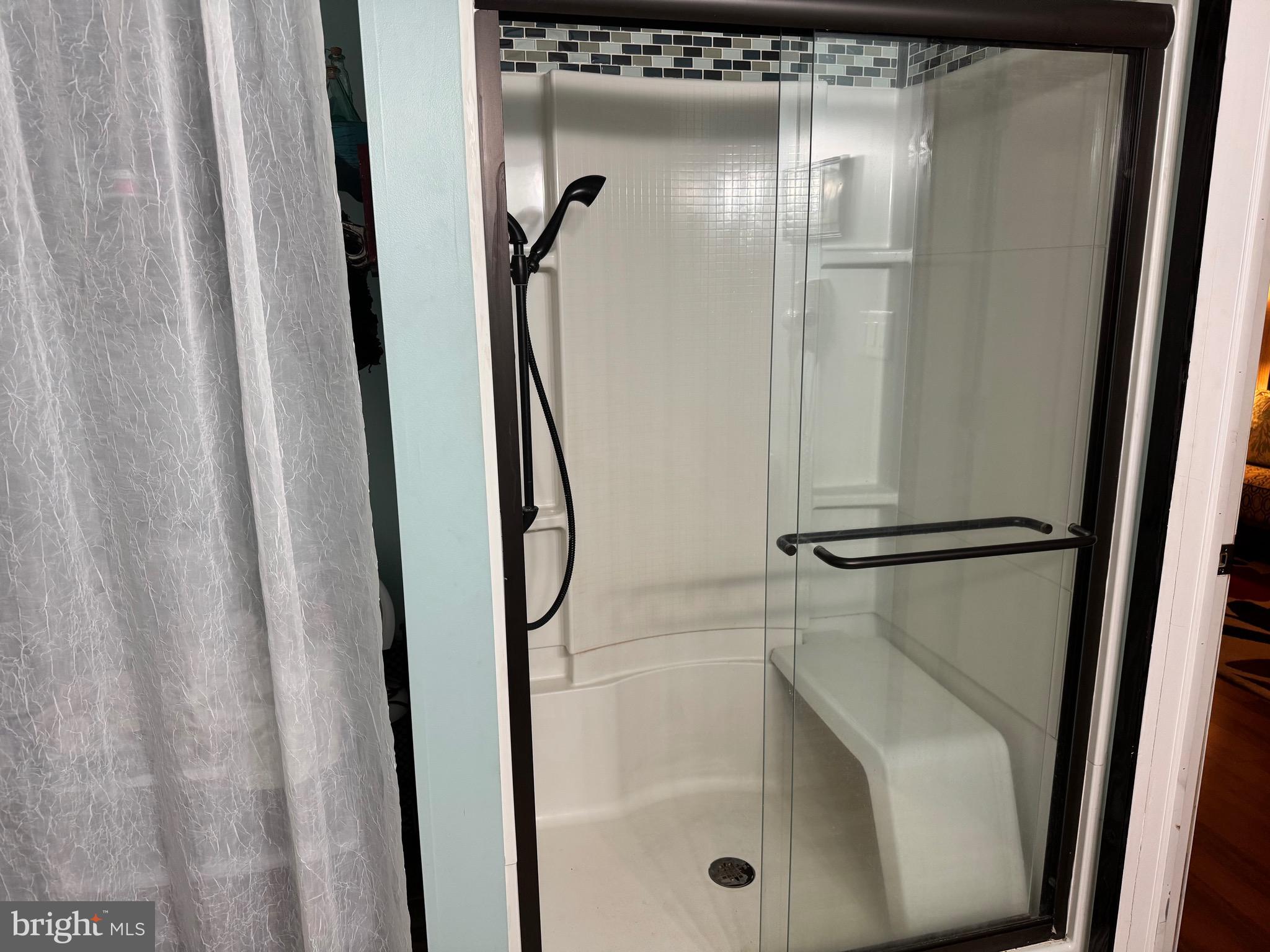 KETTLE CREEK ESTATES - Residential