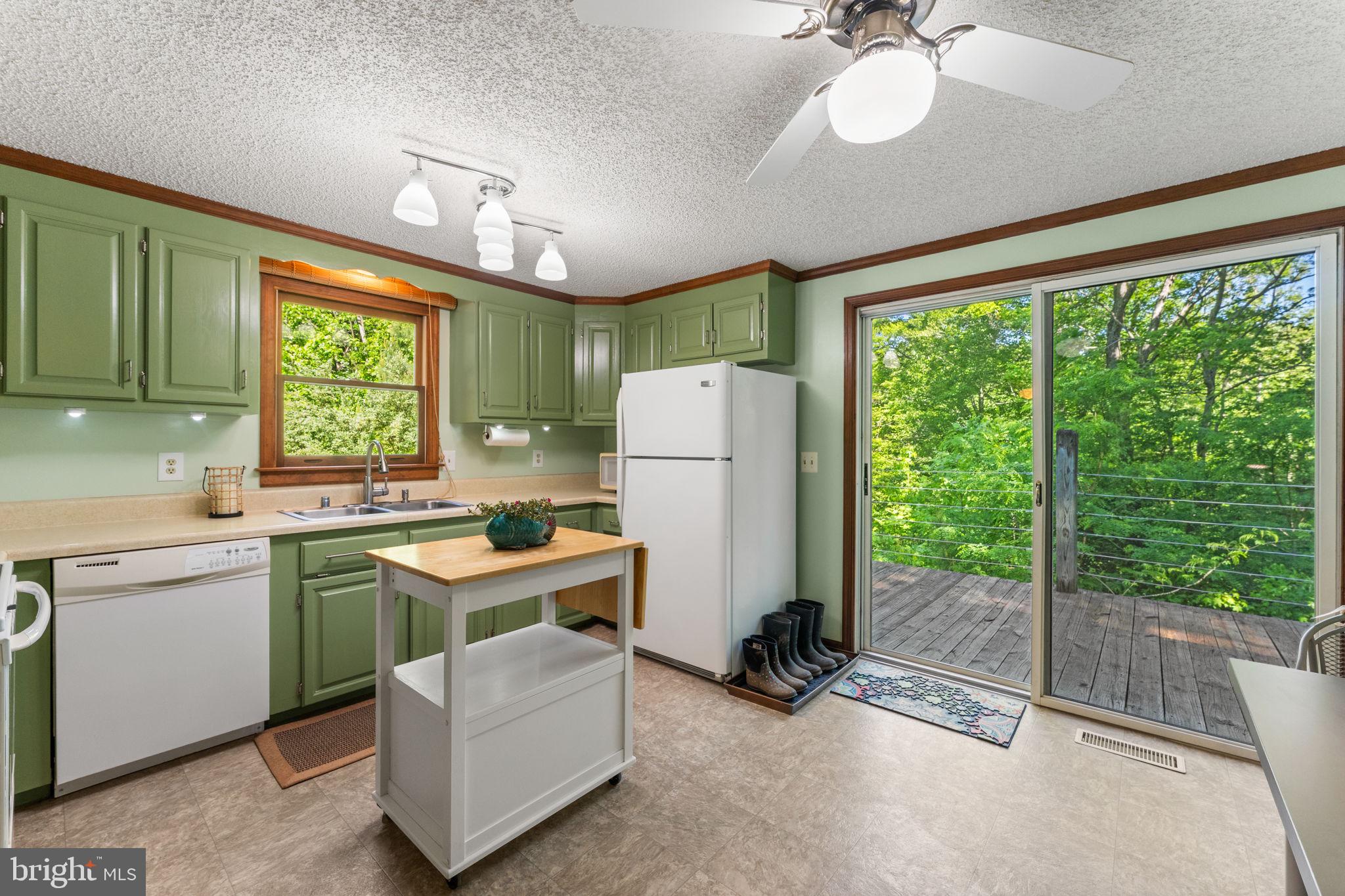 NOMINI HALL FARMS - Residential