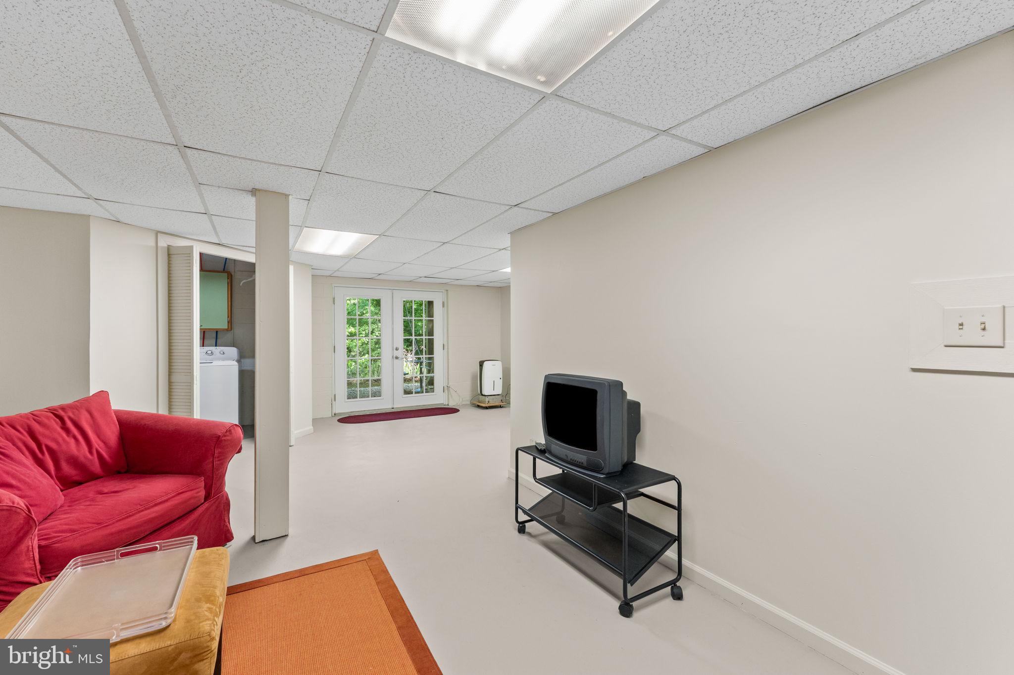 NOMINI HALL FARMS - Residential