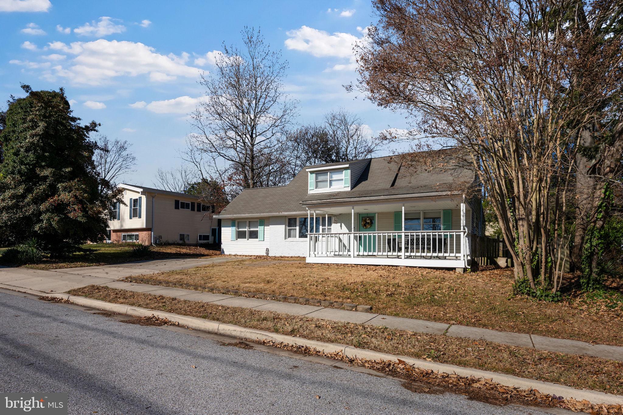 COUNTRY CLUB ESTATES - Residential