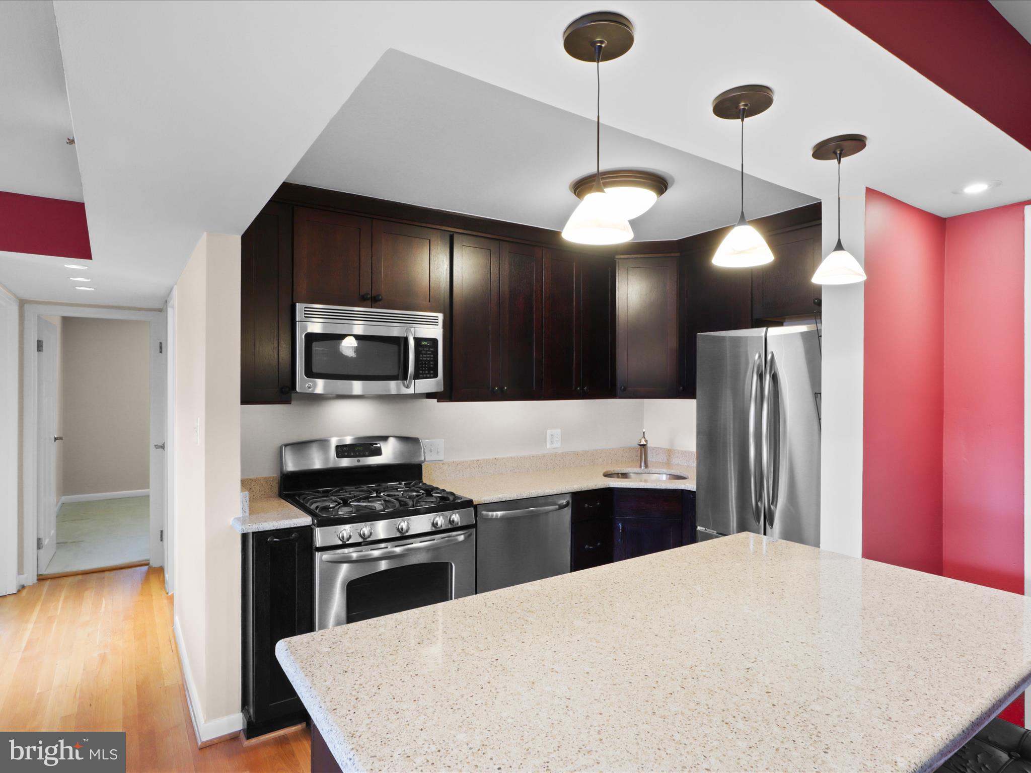 ADAMS HOUSE - Residential