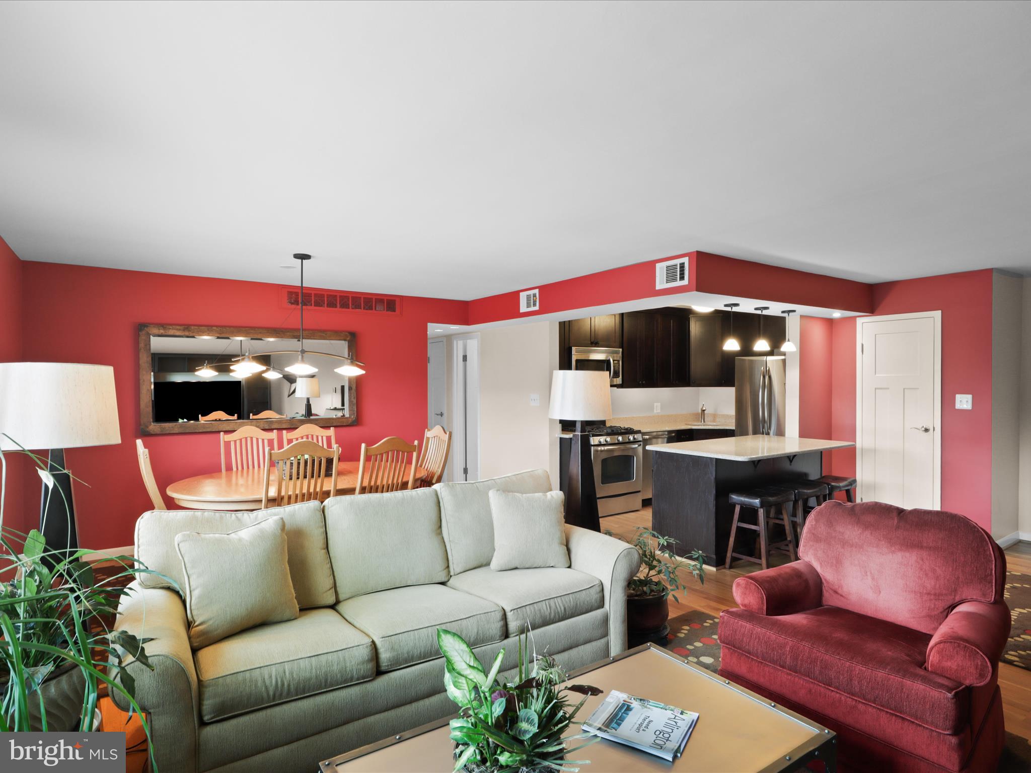 ADAMS HOUSE - Residential