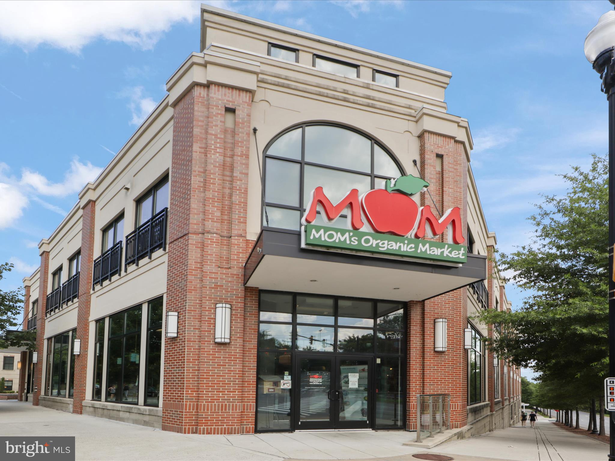 ADAMS HOUSE - Residential