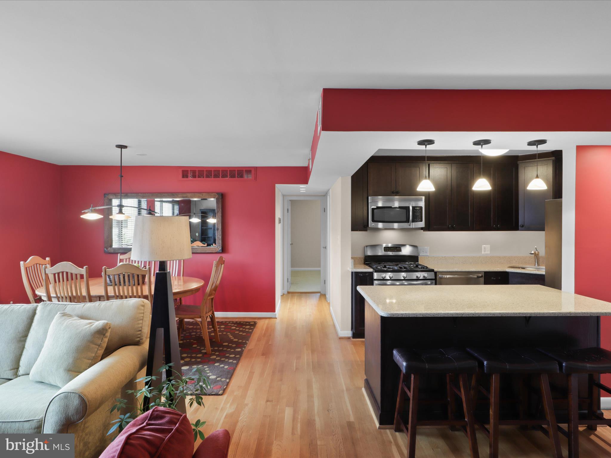 ADAMS HOUSE - Residential