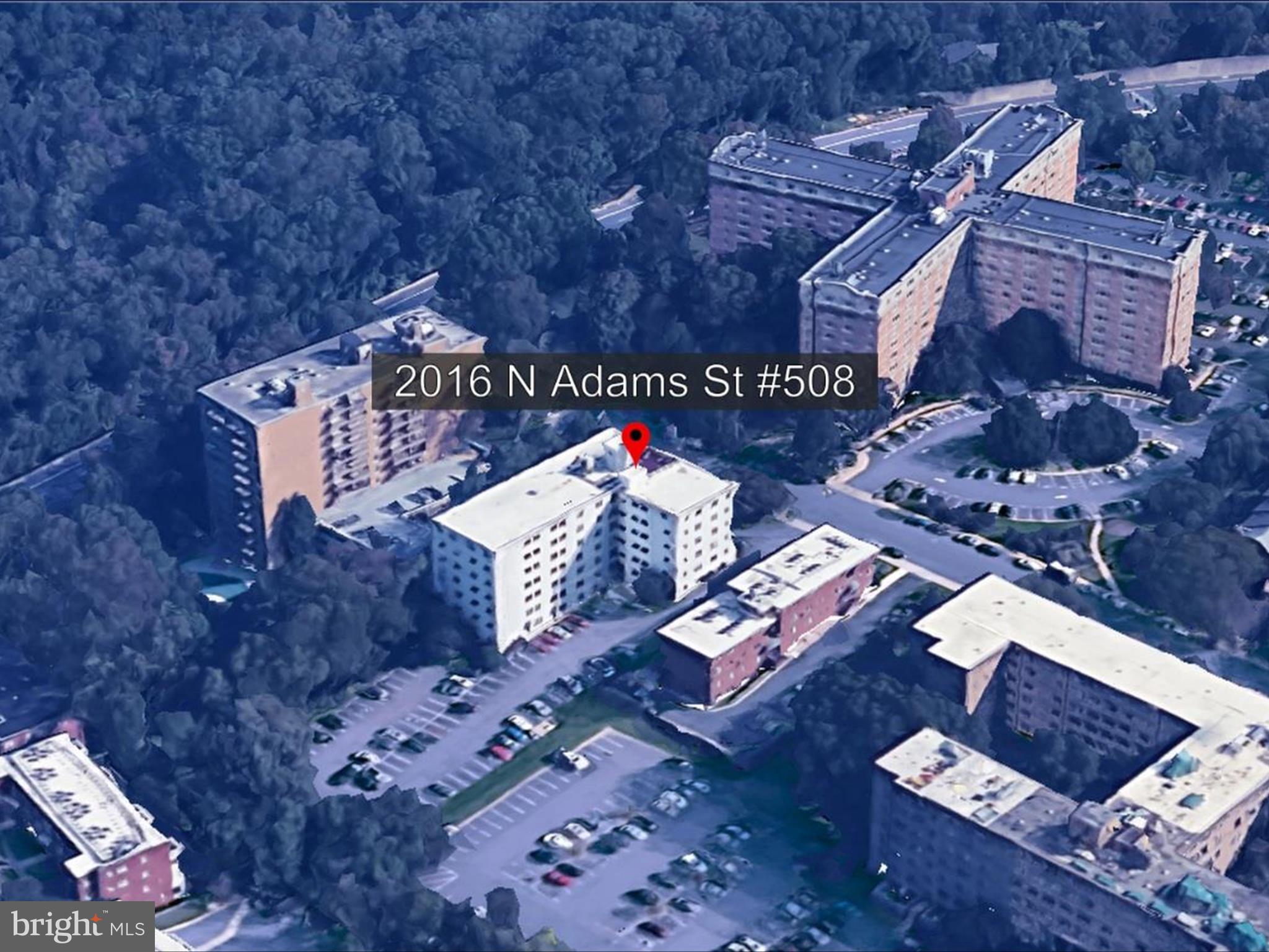 ADAMS HOUSE - Residential