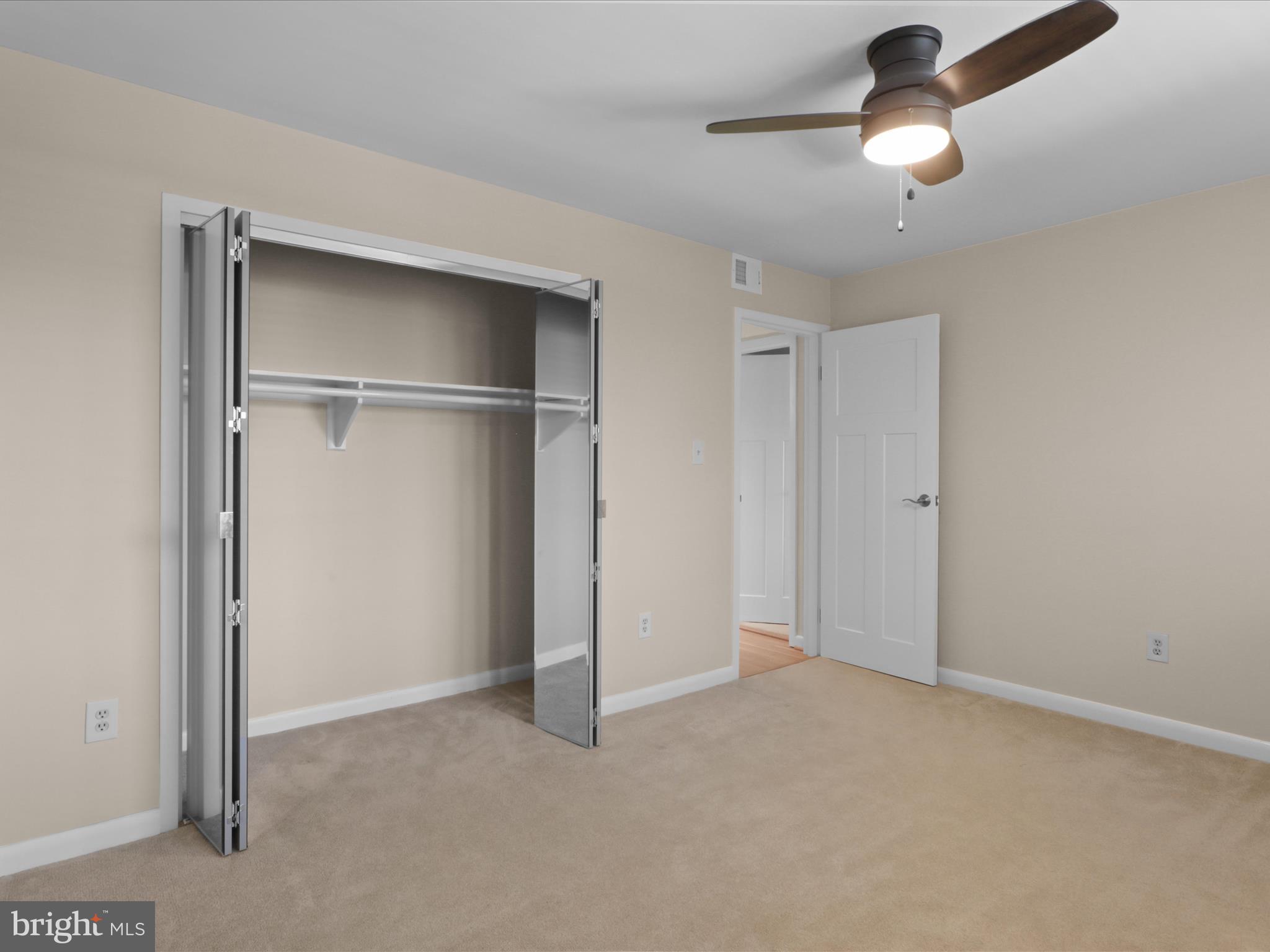 ADAMS HOUSE - Residential