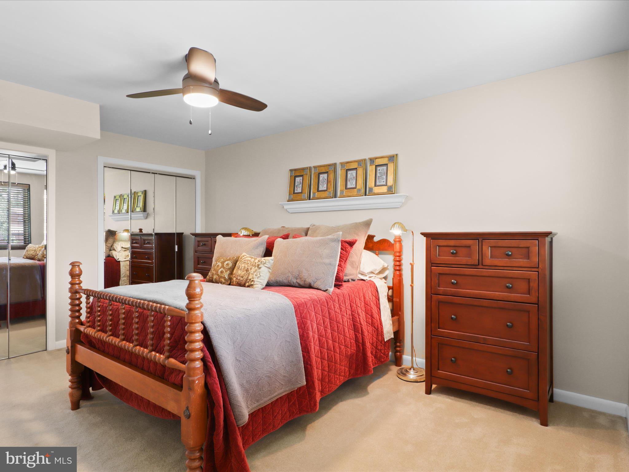 ADAMS HOUSE - Residential