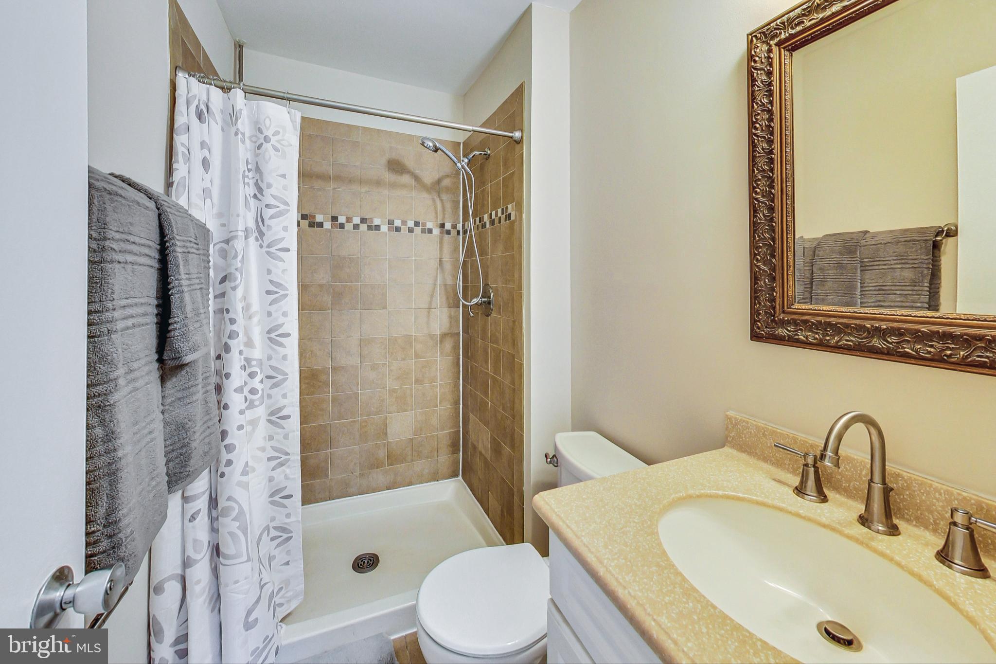 SHANNON STATION - Residential