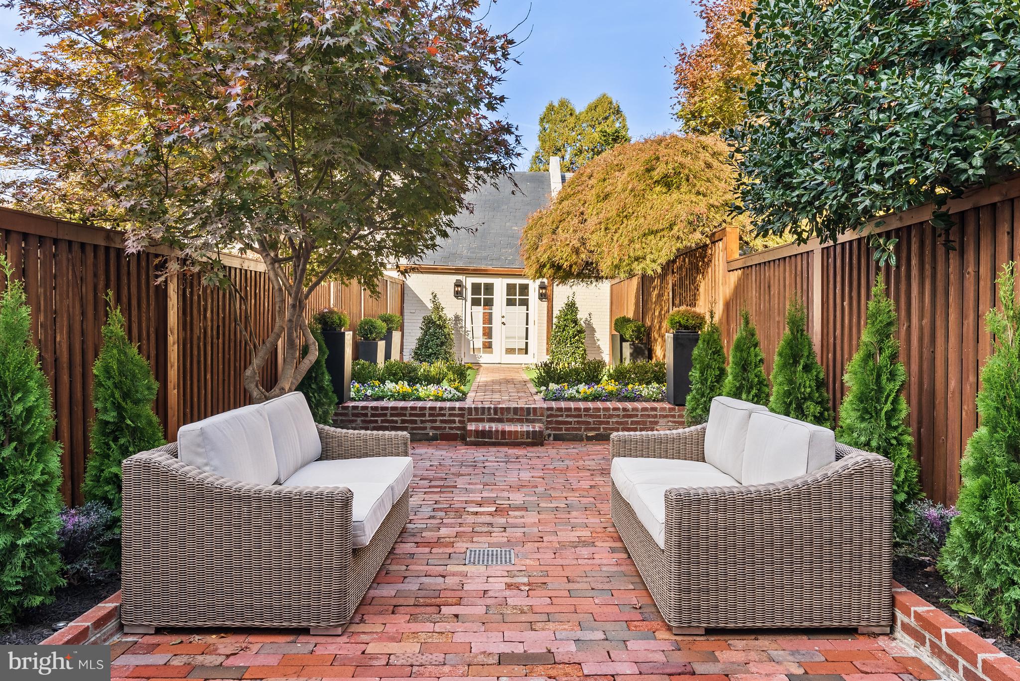 GEORGETOWN - Residential