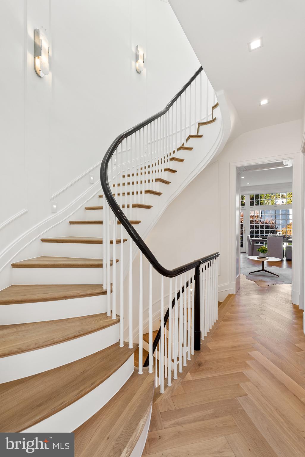 GEORGETOWN - Residential