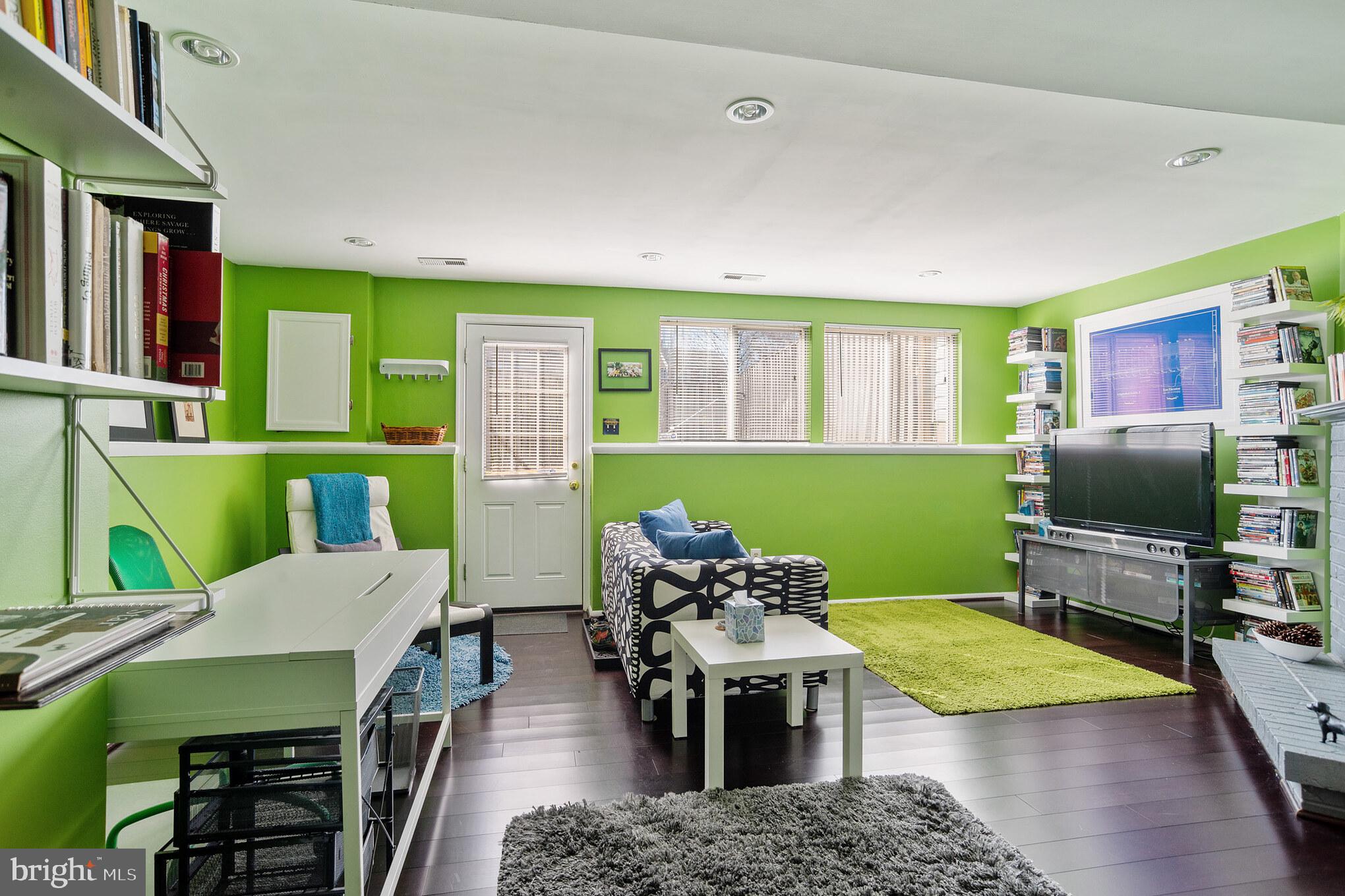 VAN DORN VILLAGE - Residential